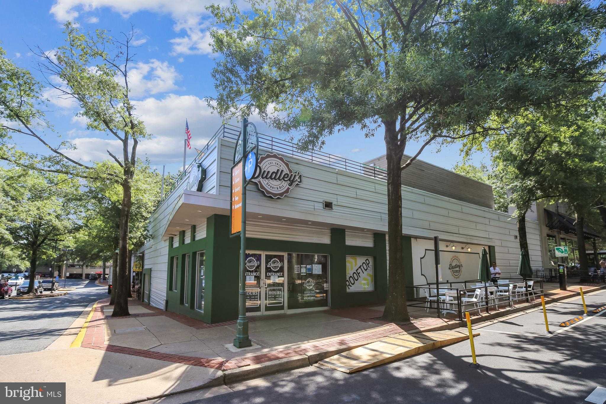 3045 S Abingdon St photo 42