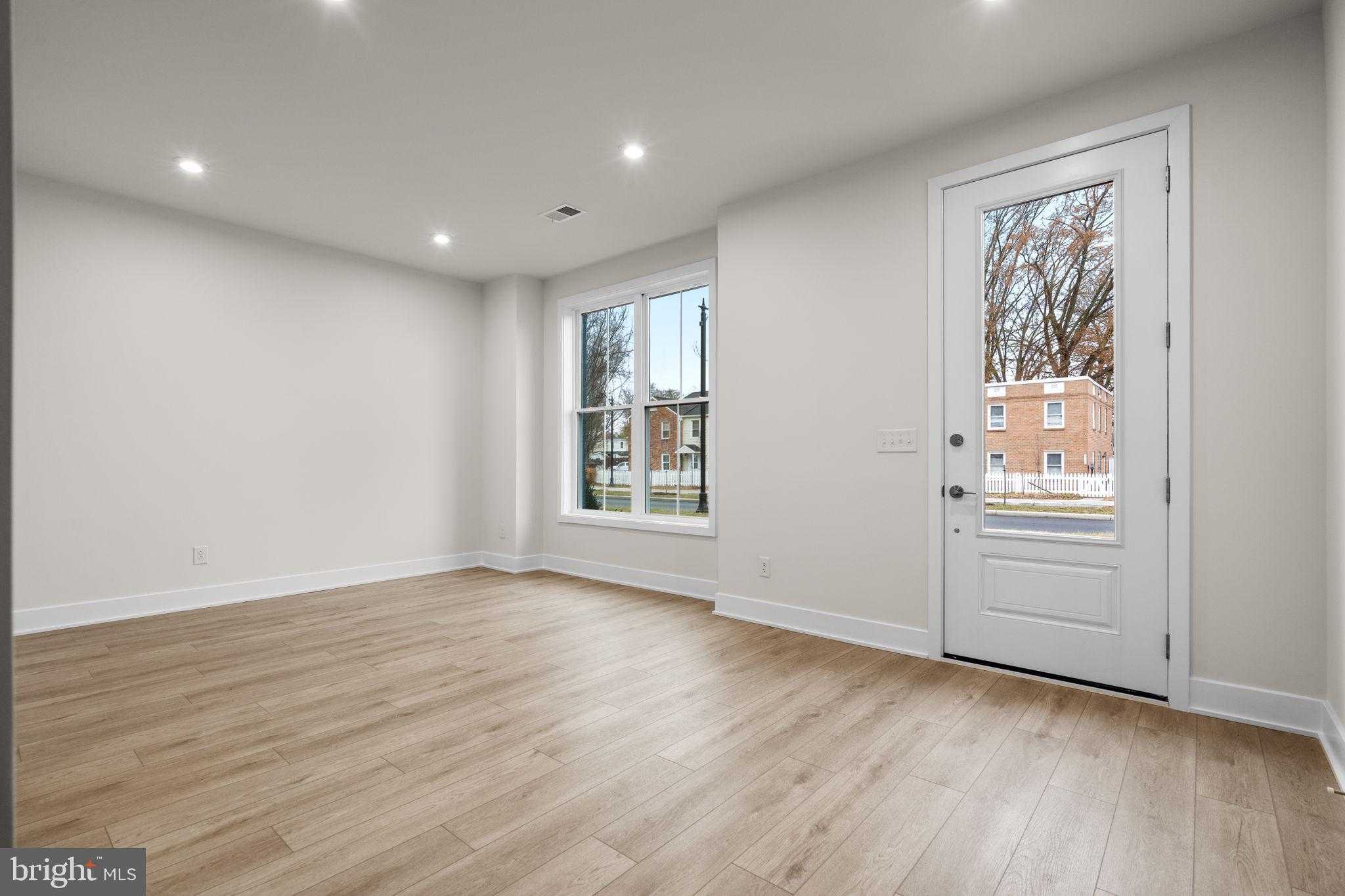 9715 Grant Ave photo 26