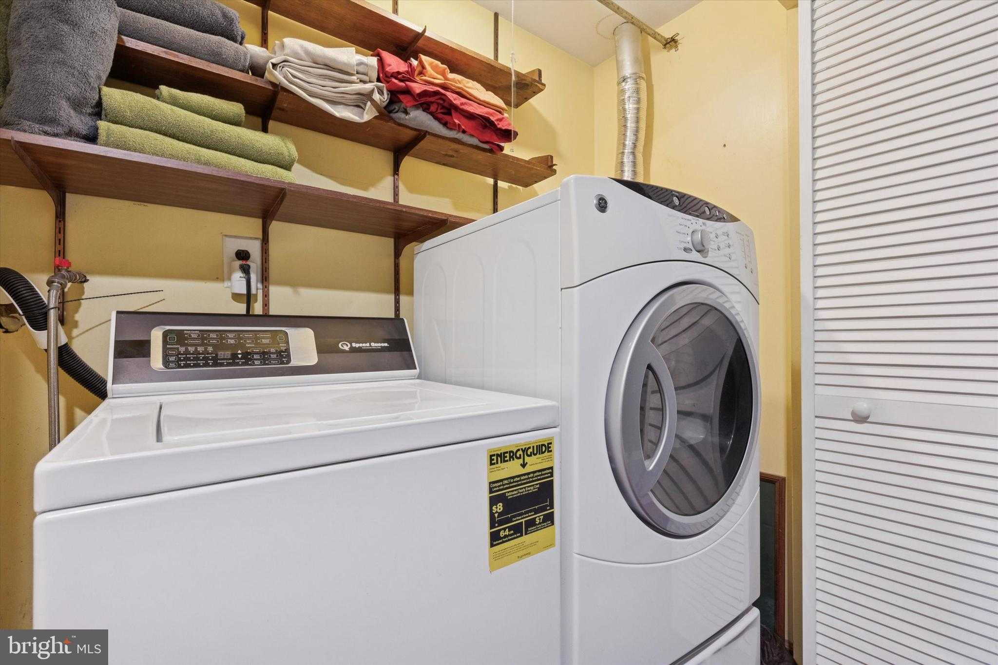 71 Orchard CT photo 14