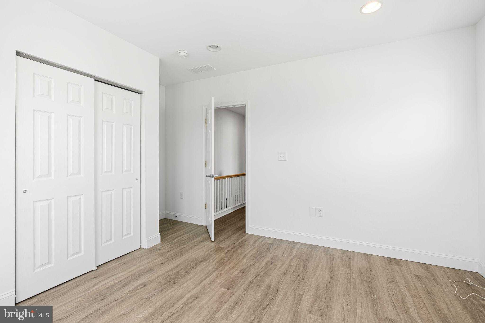 1728 Scattergood St photo 22