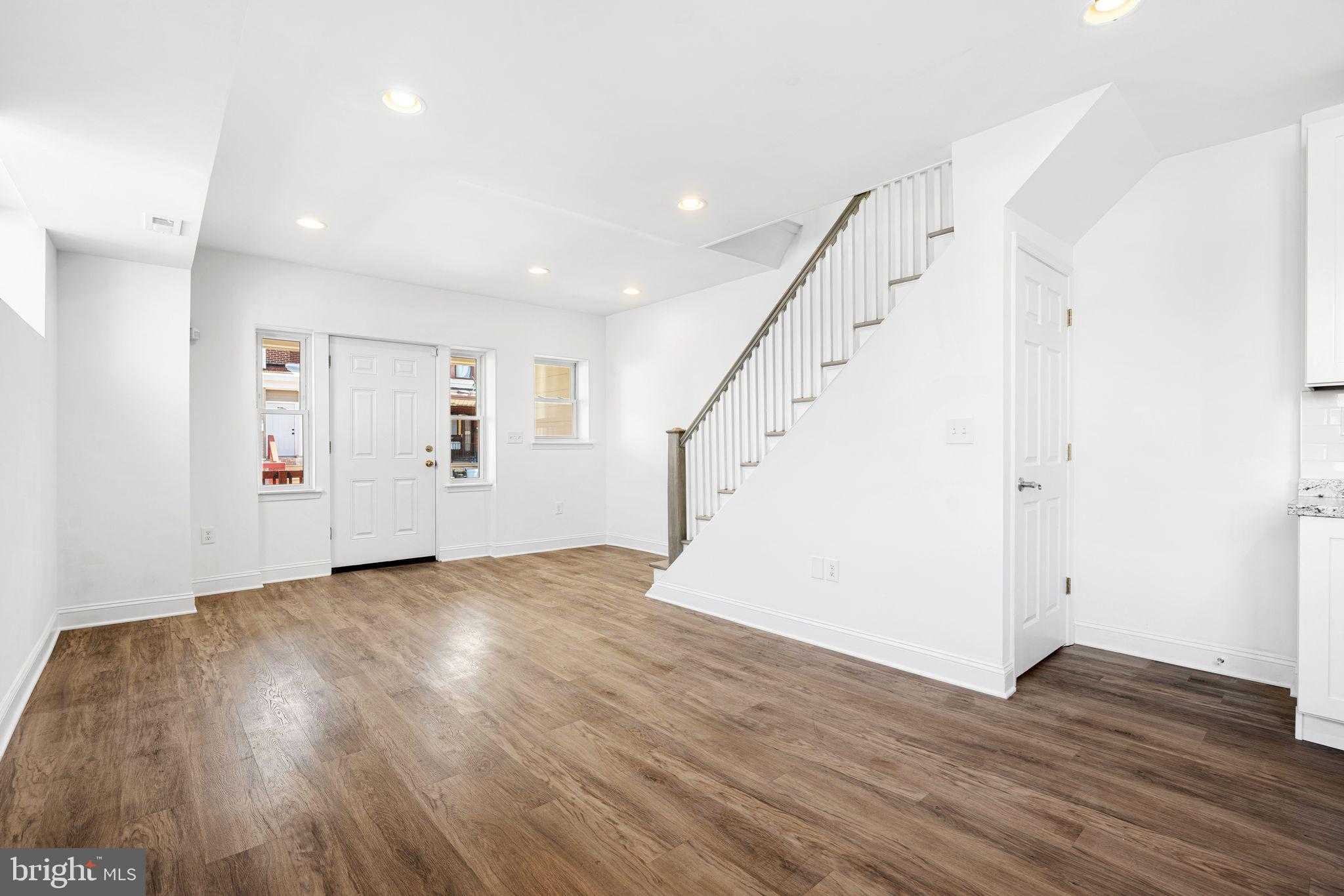 1728 Scattergood St photo 5