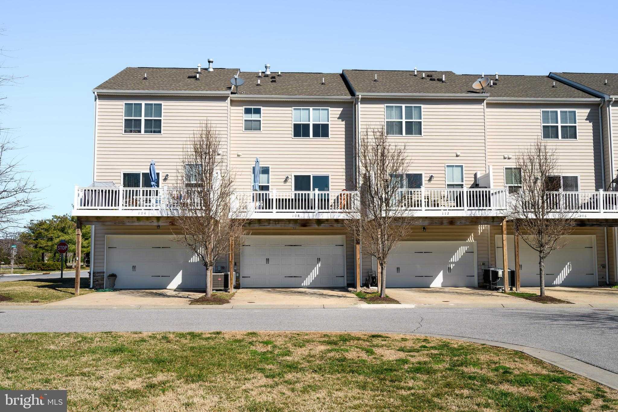 108 John Patrick Dr photo 7