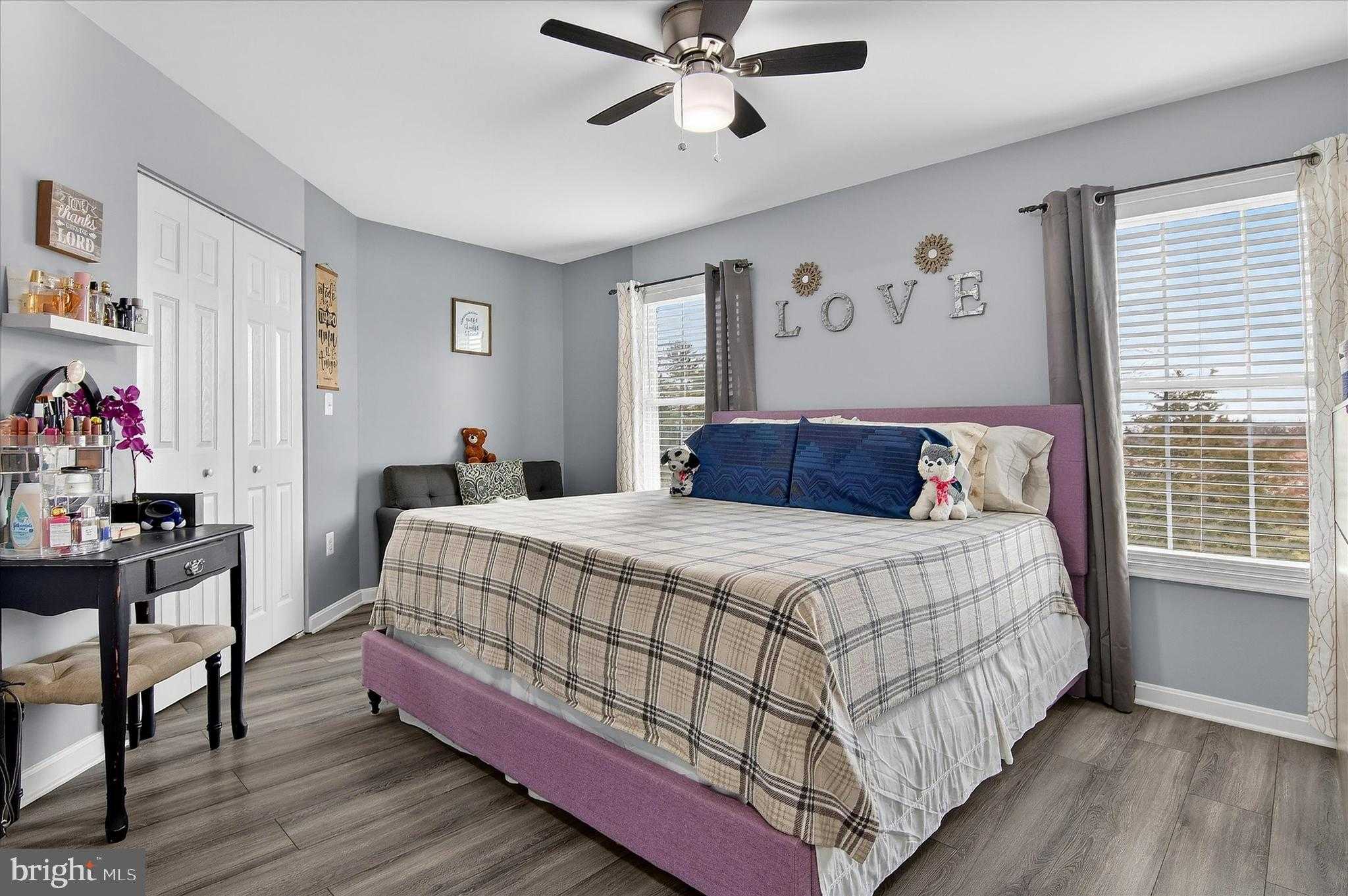 12214 Bucky Ave photo 19