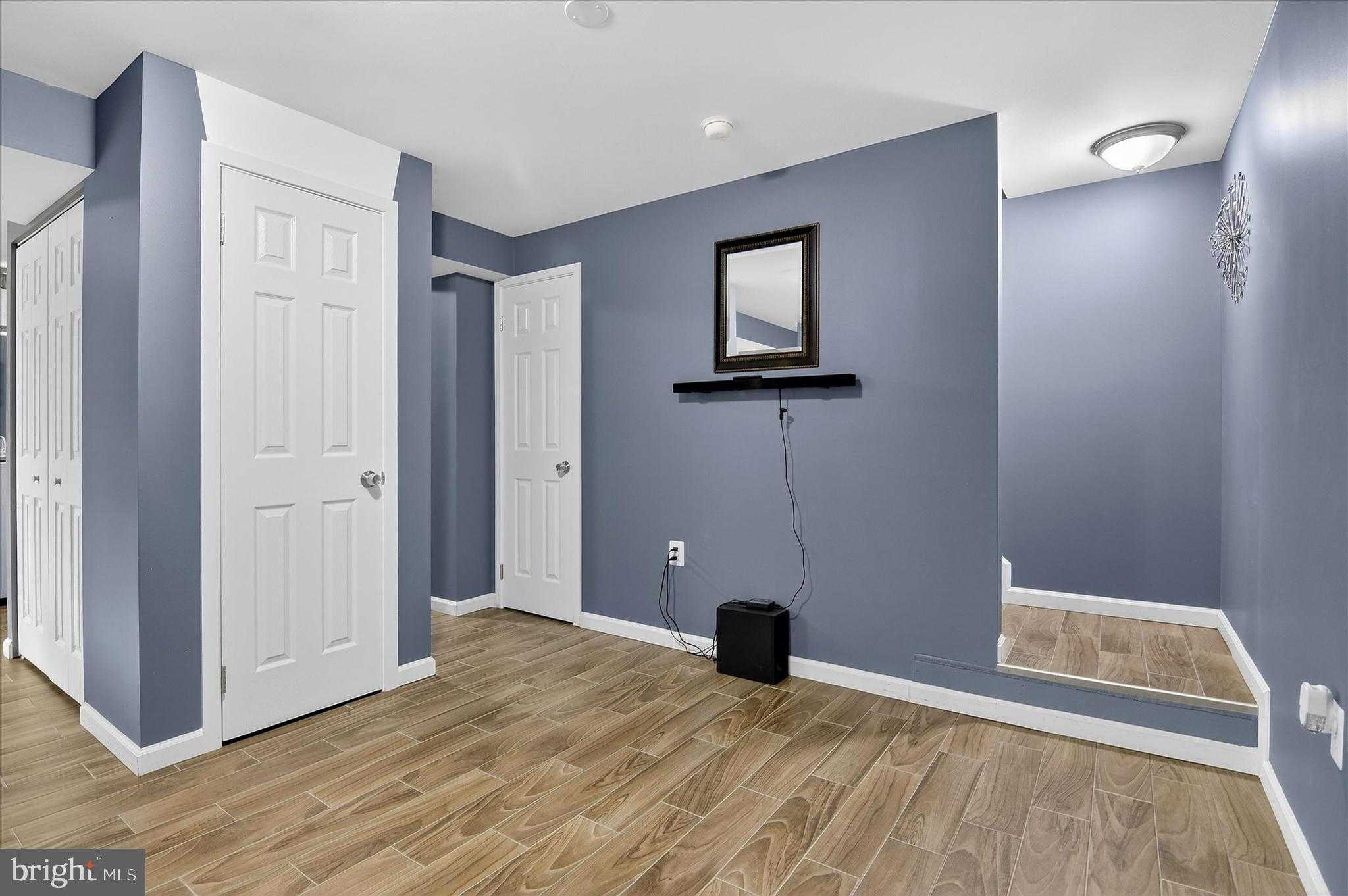 12214 Bucky Ave photo 25