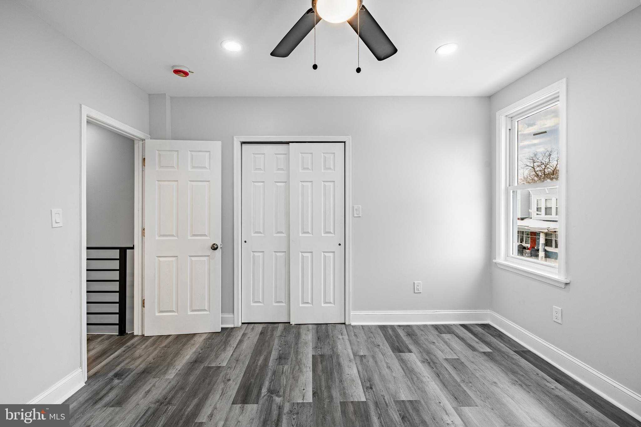 5302 Hadfield St photo 16