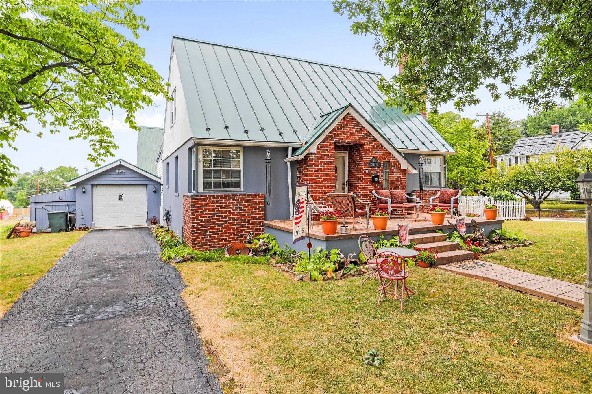 15 W Birch Ln photo 3