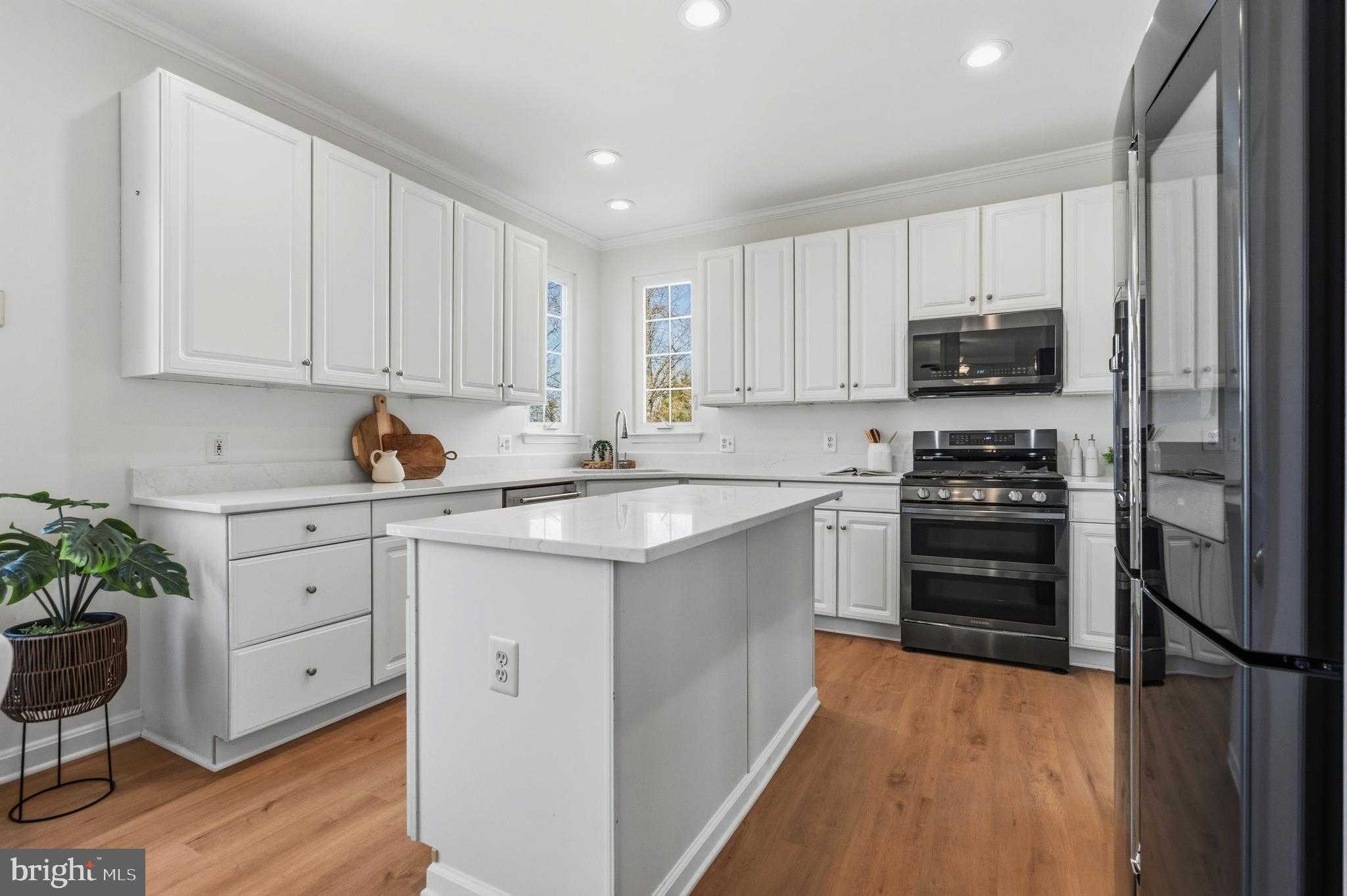 10052 Naughton CT photo 19