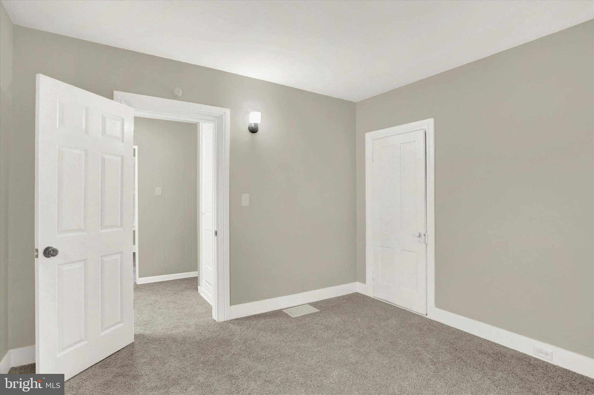 116 Hanover St photo 38