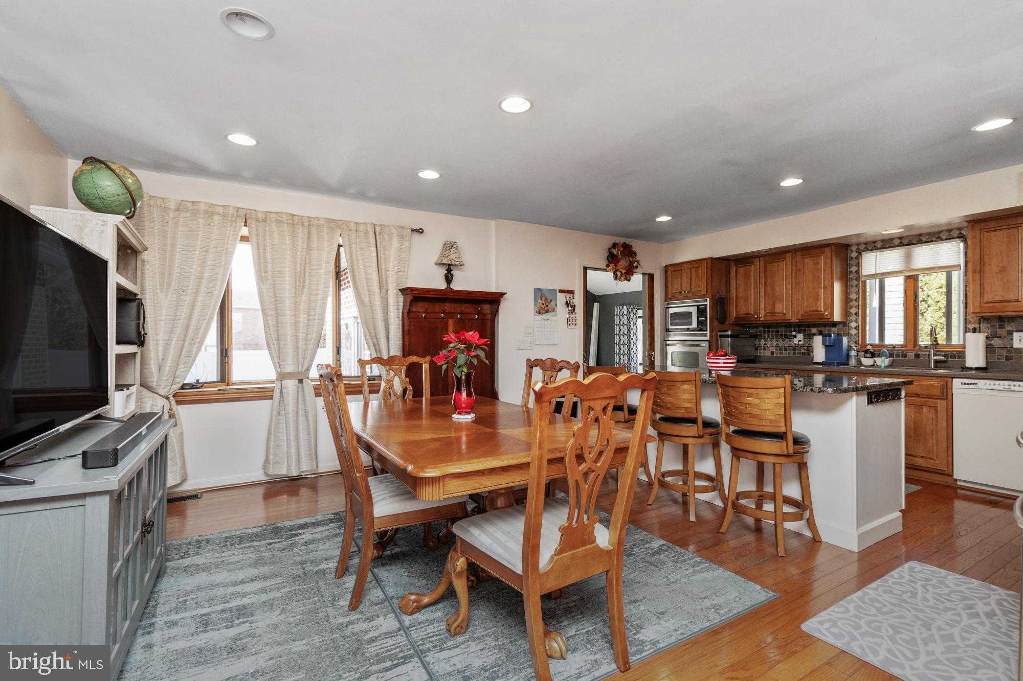 9202 Santa Rita Rd photo 6