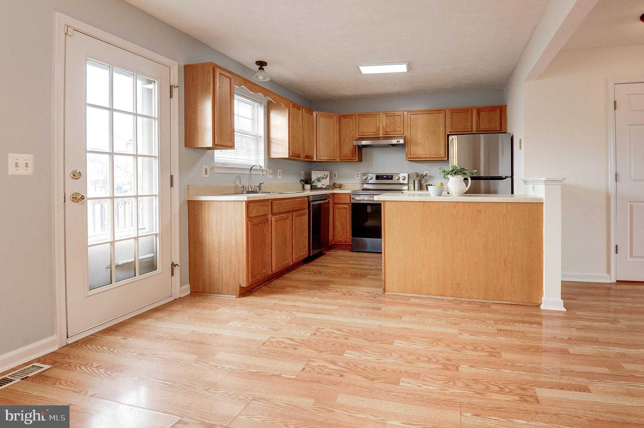 321 Copperfield Ln photo 9