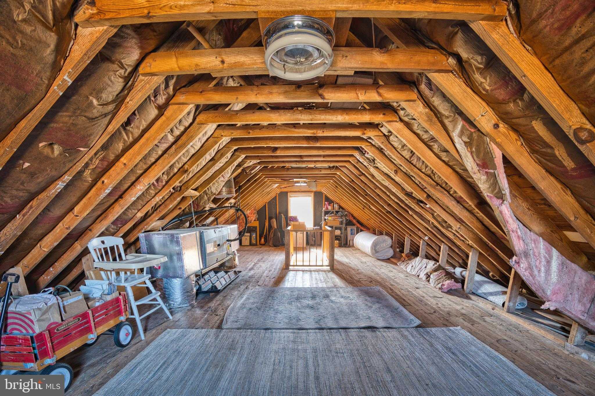 1201 Glasgow St photo 29