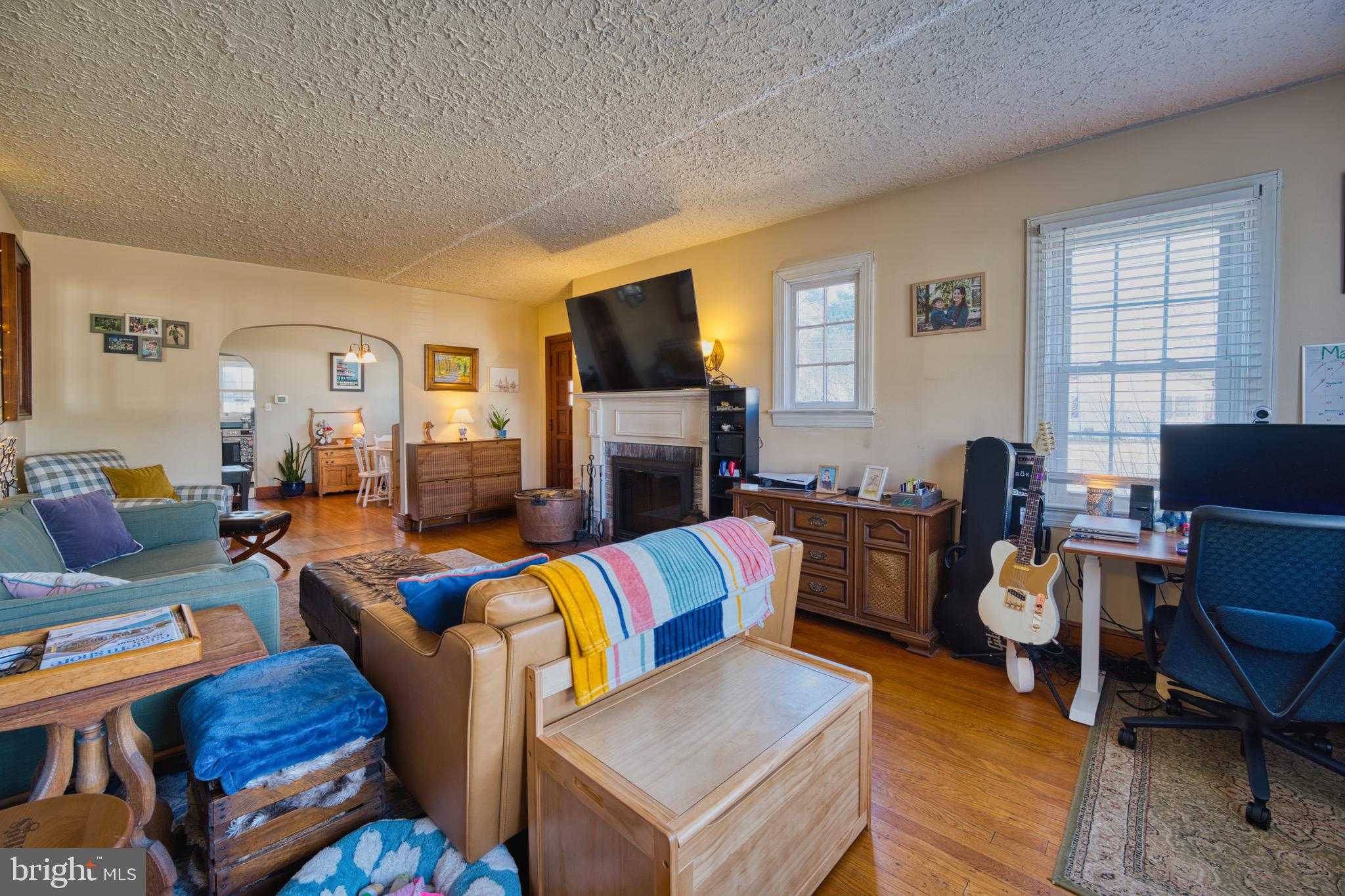 1201 Glasgow St photo 8