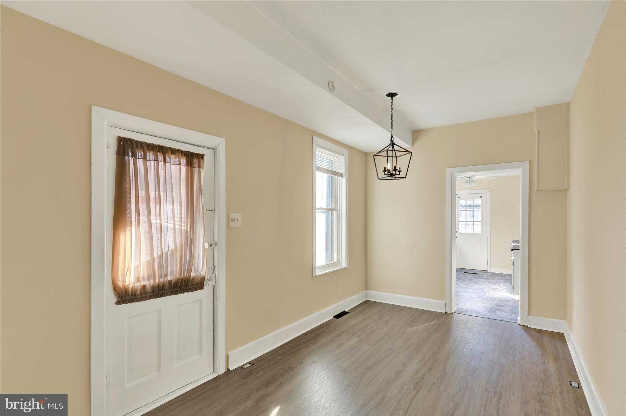 832 Houston St photo 19