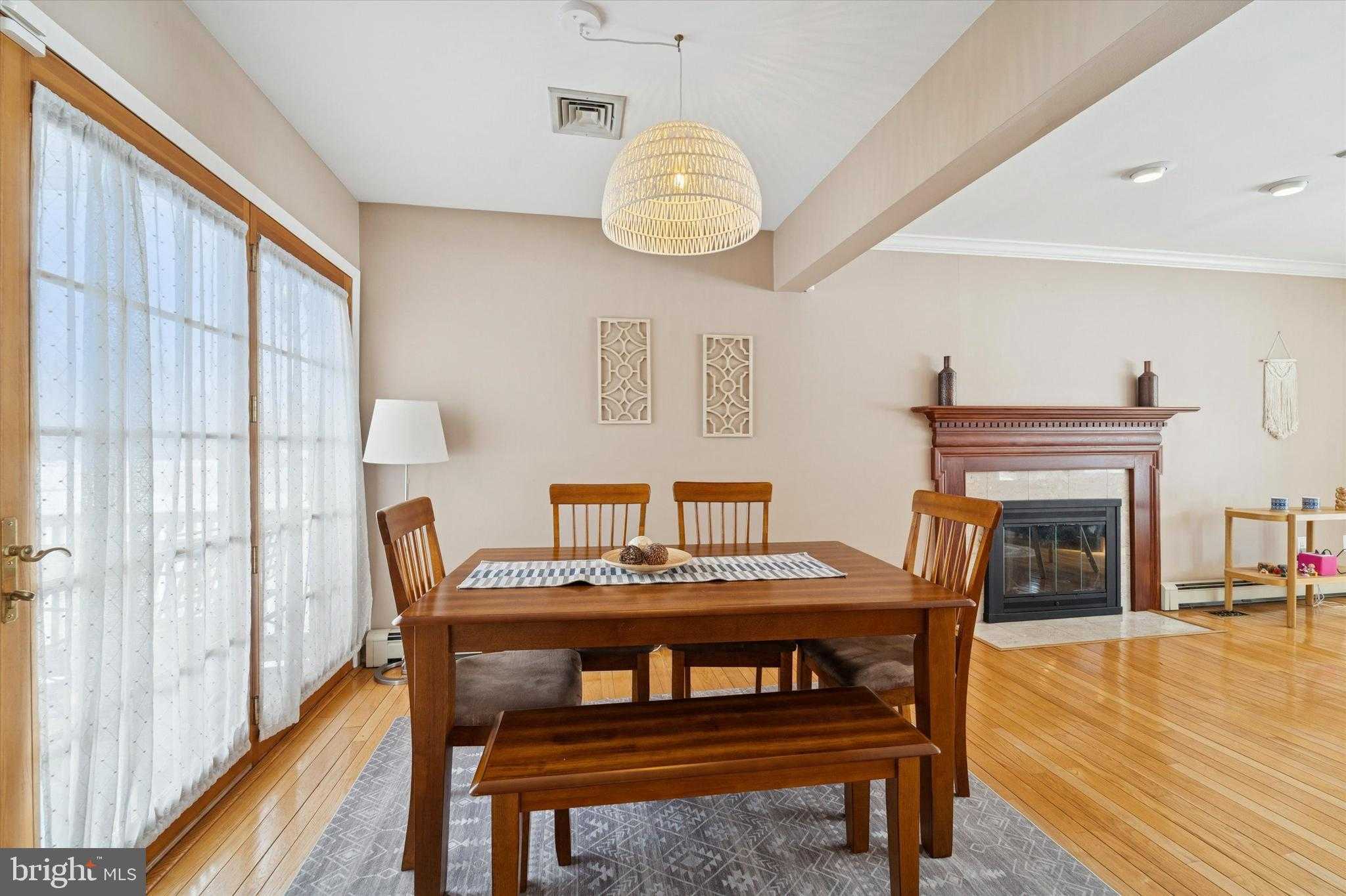 527 Ravine St photo 6