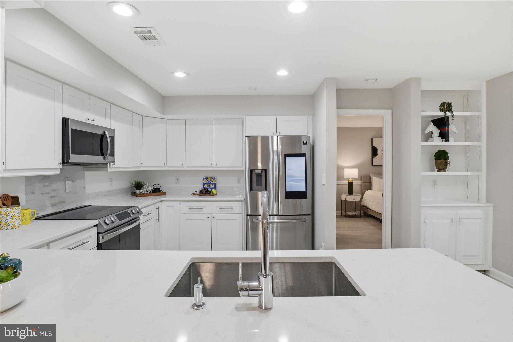 12008 Ridge Knoll Dr photo 7