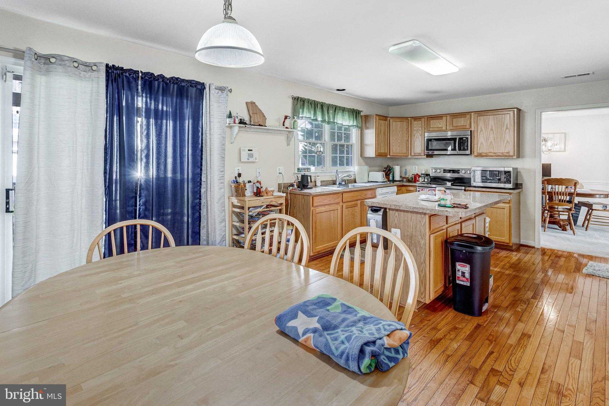 29 Palace Ln photo 10