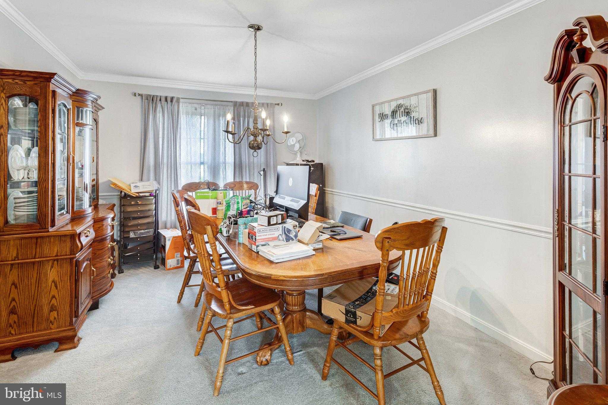 29 Palace Ln photo 15