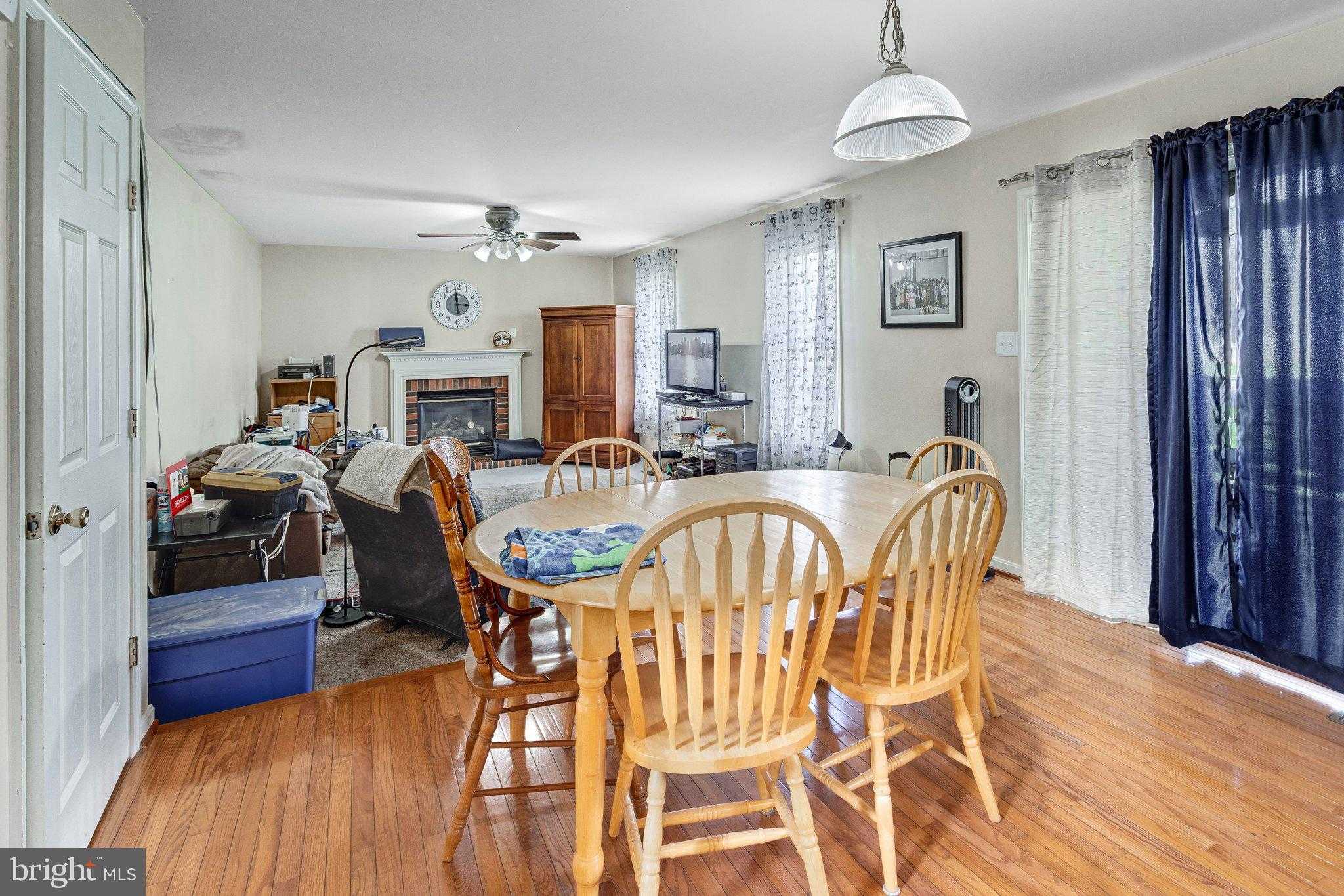 29 Palace Ln photo 7