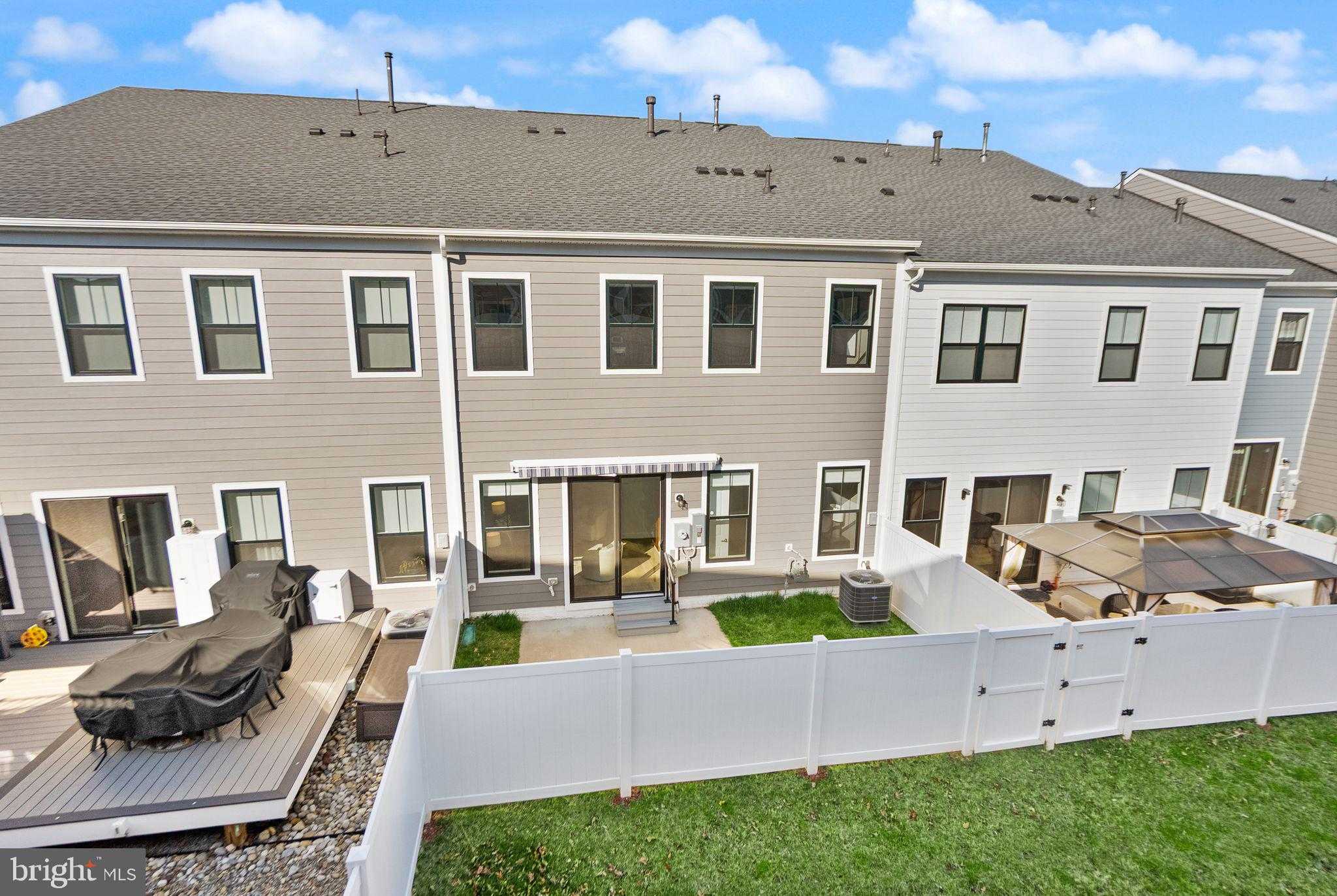 43887 Siren Song Ter photo 5