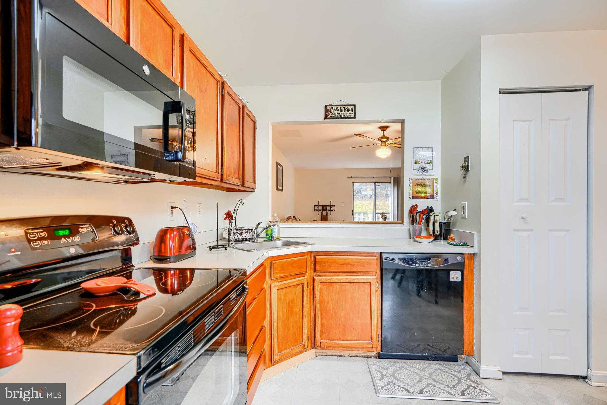 1415 Saint Christopher CT photo 5