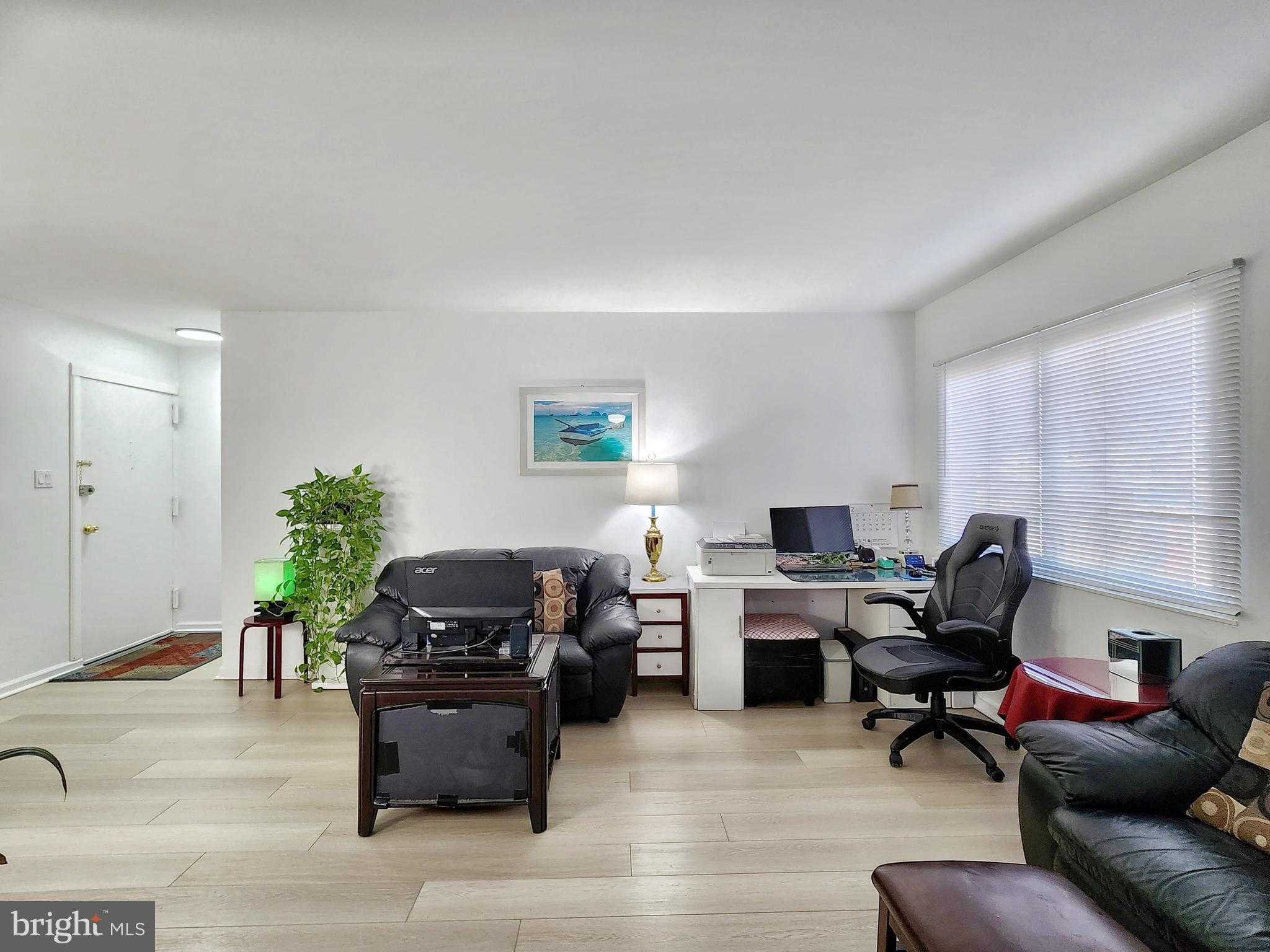 2901 Charing Cross Rd Apt 8 photo 7