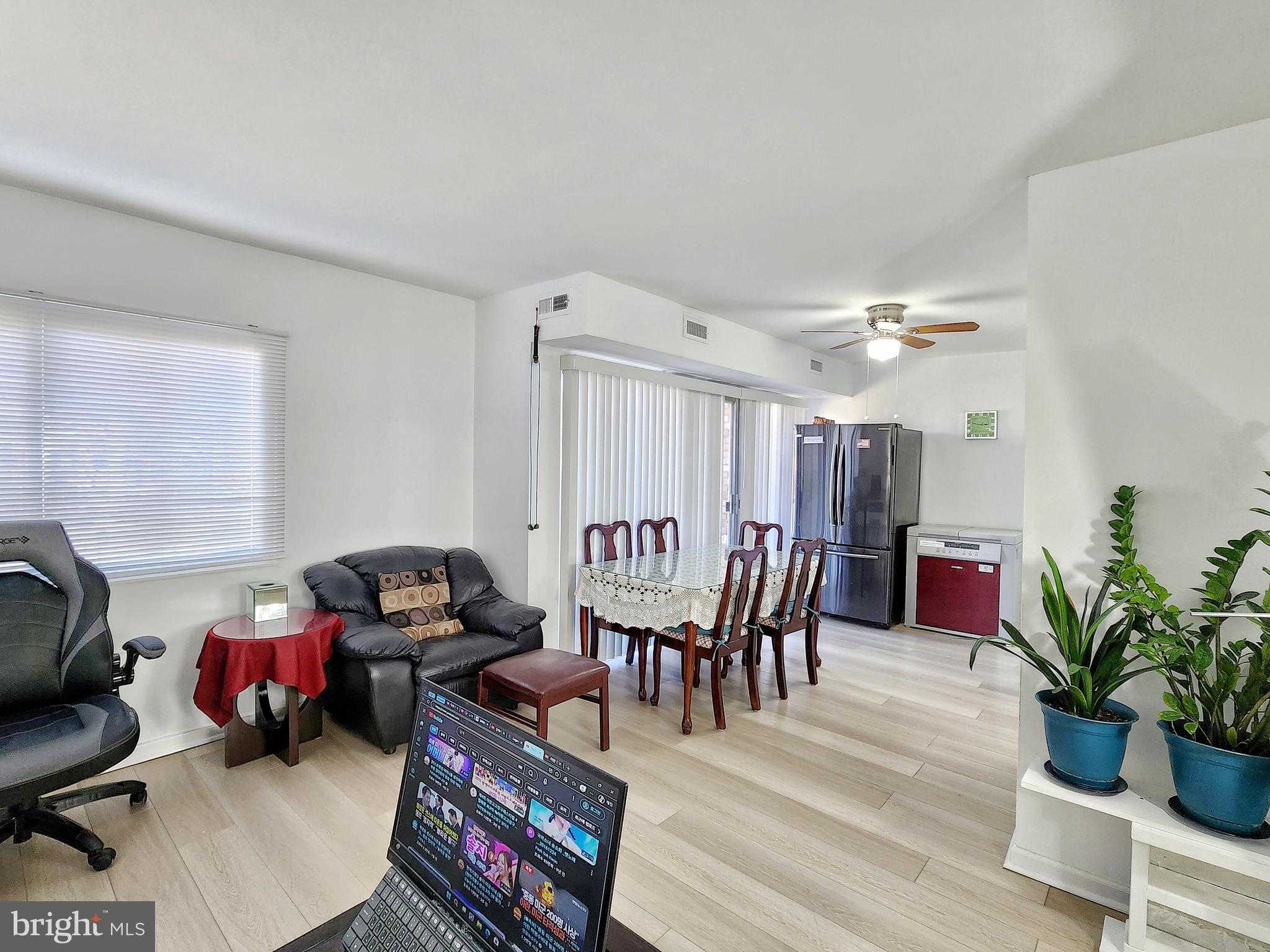 2901 Charing Cross Rd Apt 8 photo 9