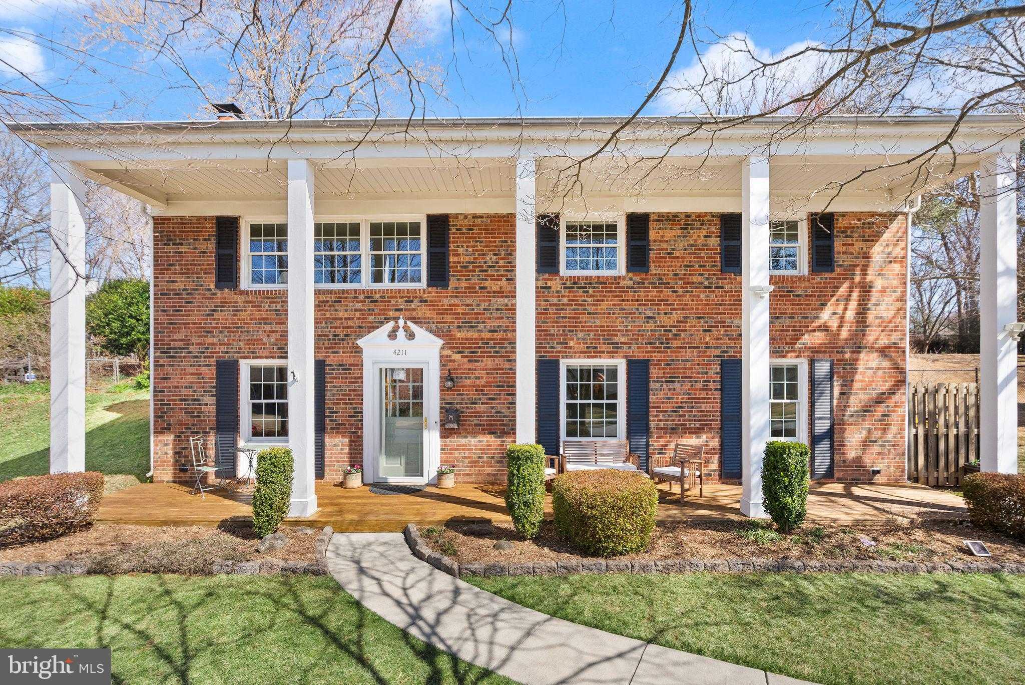 4211 Nutwood Way photo 3