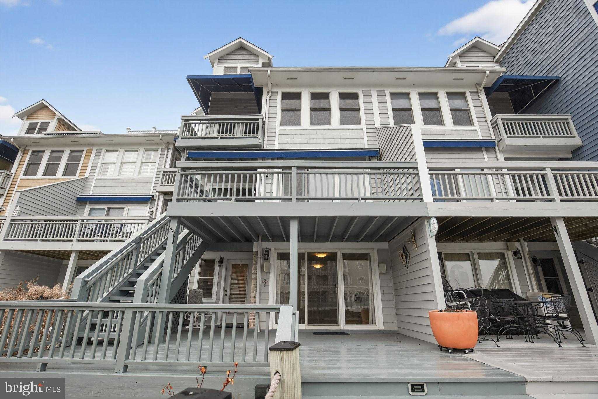 8054 Windward Key Dr photo 2