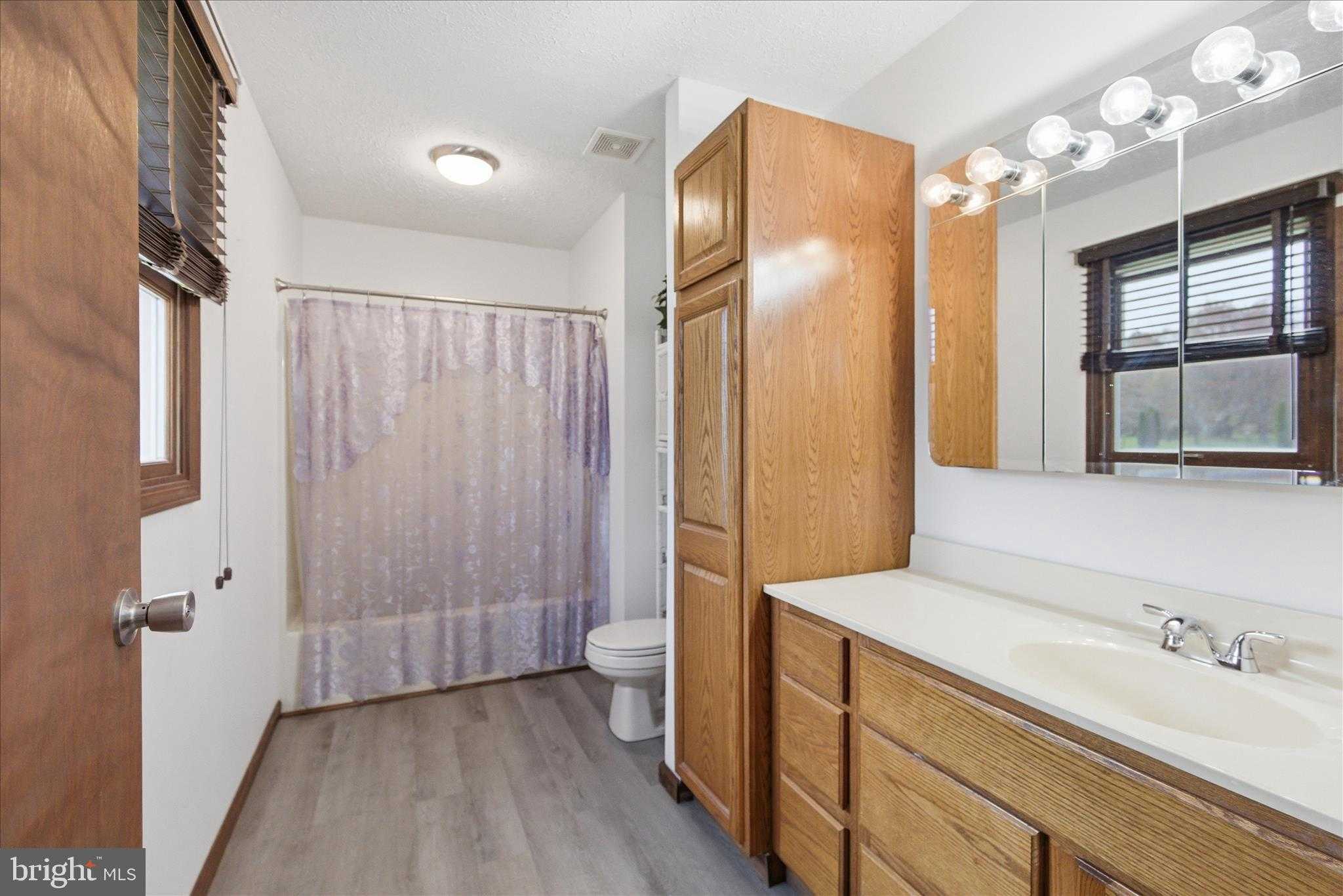 13301 Olde Oak Dr photo 31