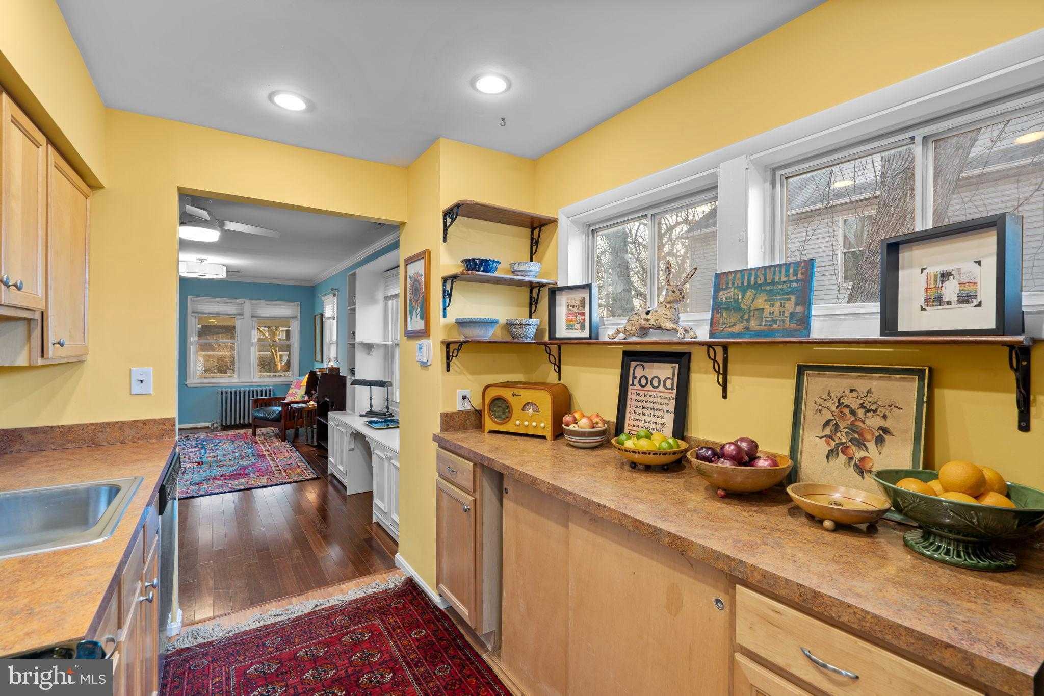 4004 Ingraham St photo 12