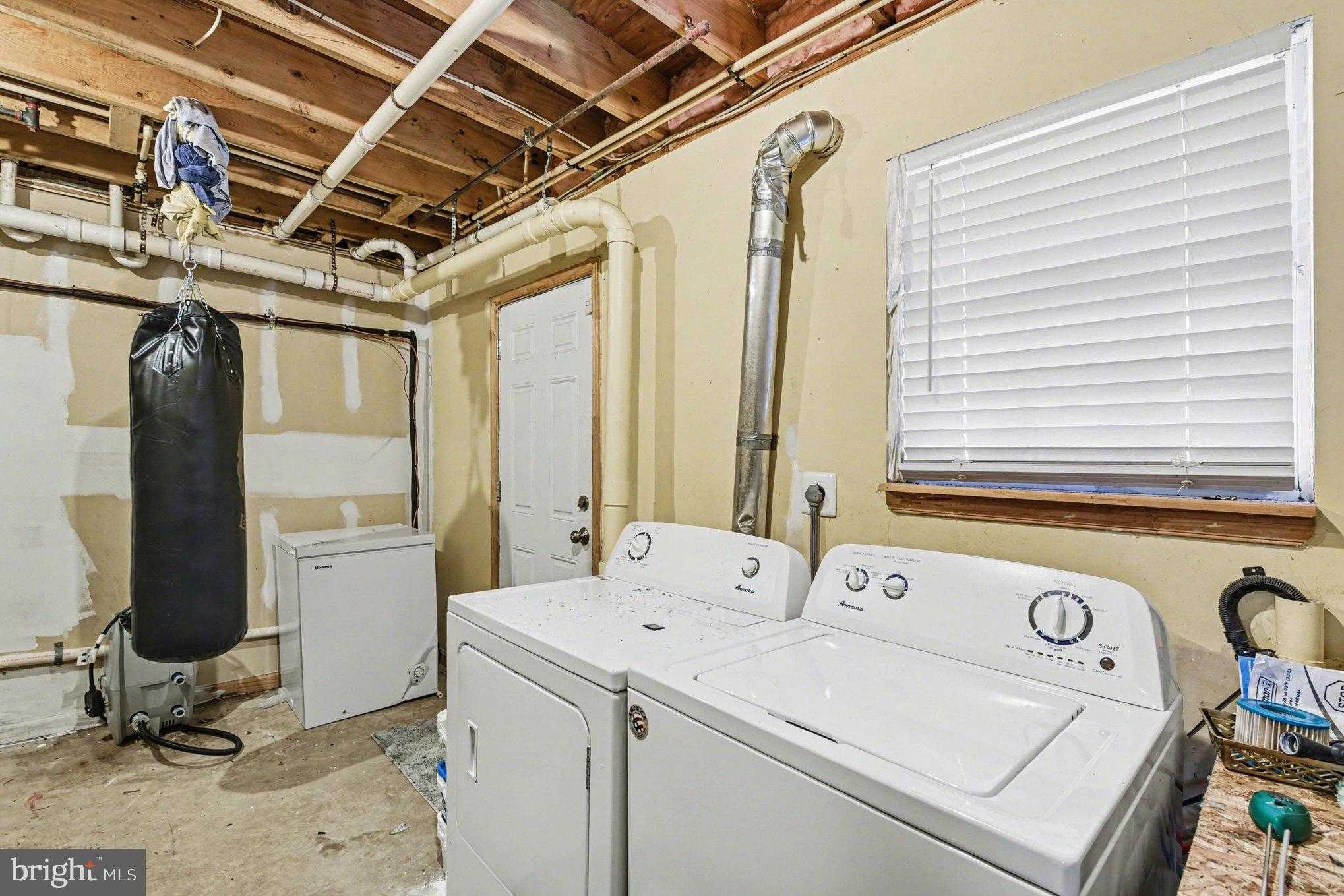 760 Cambridge Ave photo 18