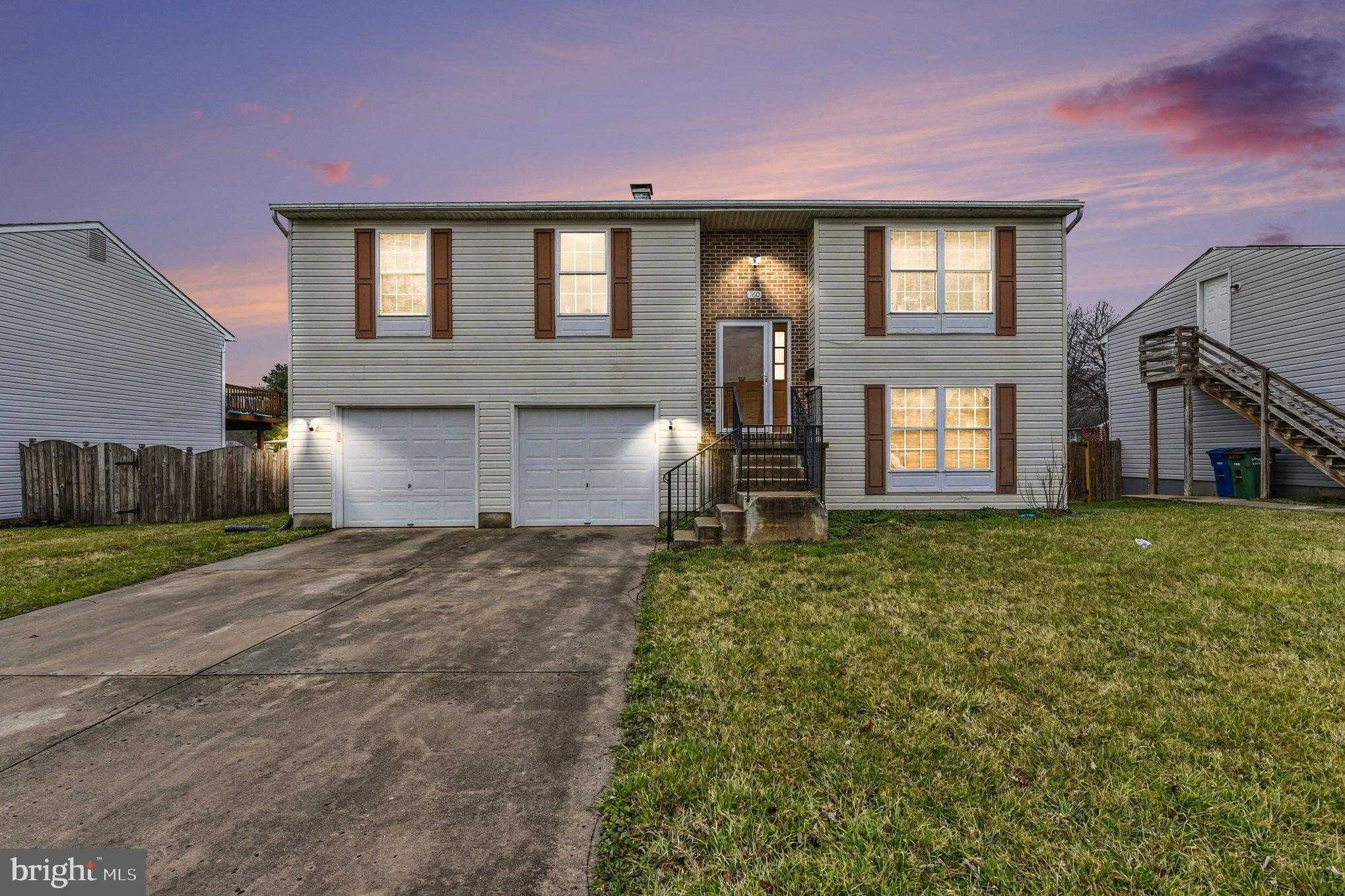 760 Cambridge Ave photo 2