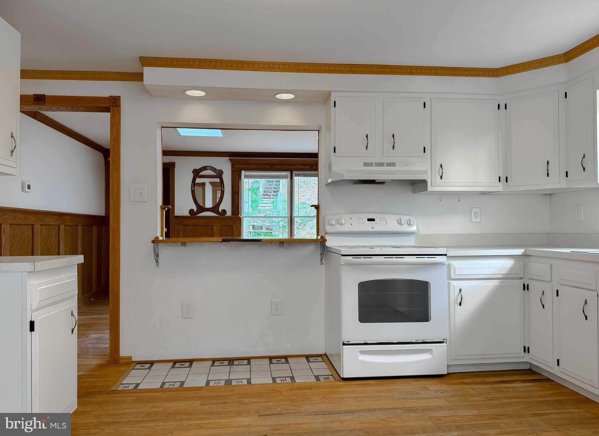 1111 San Angelo Dr photo 4