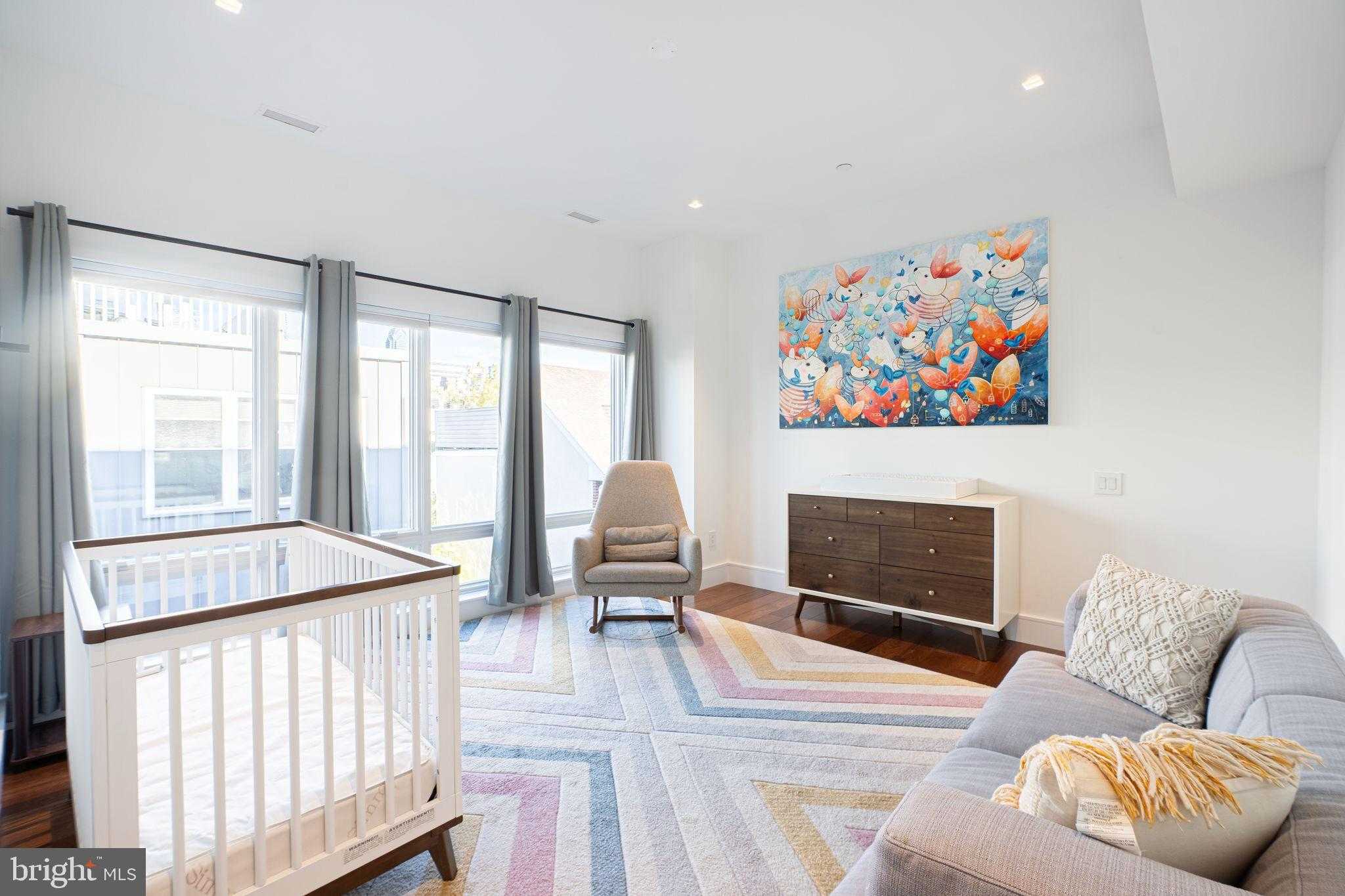 1940 Webster St photo 37