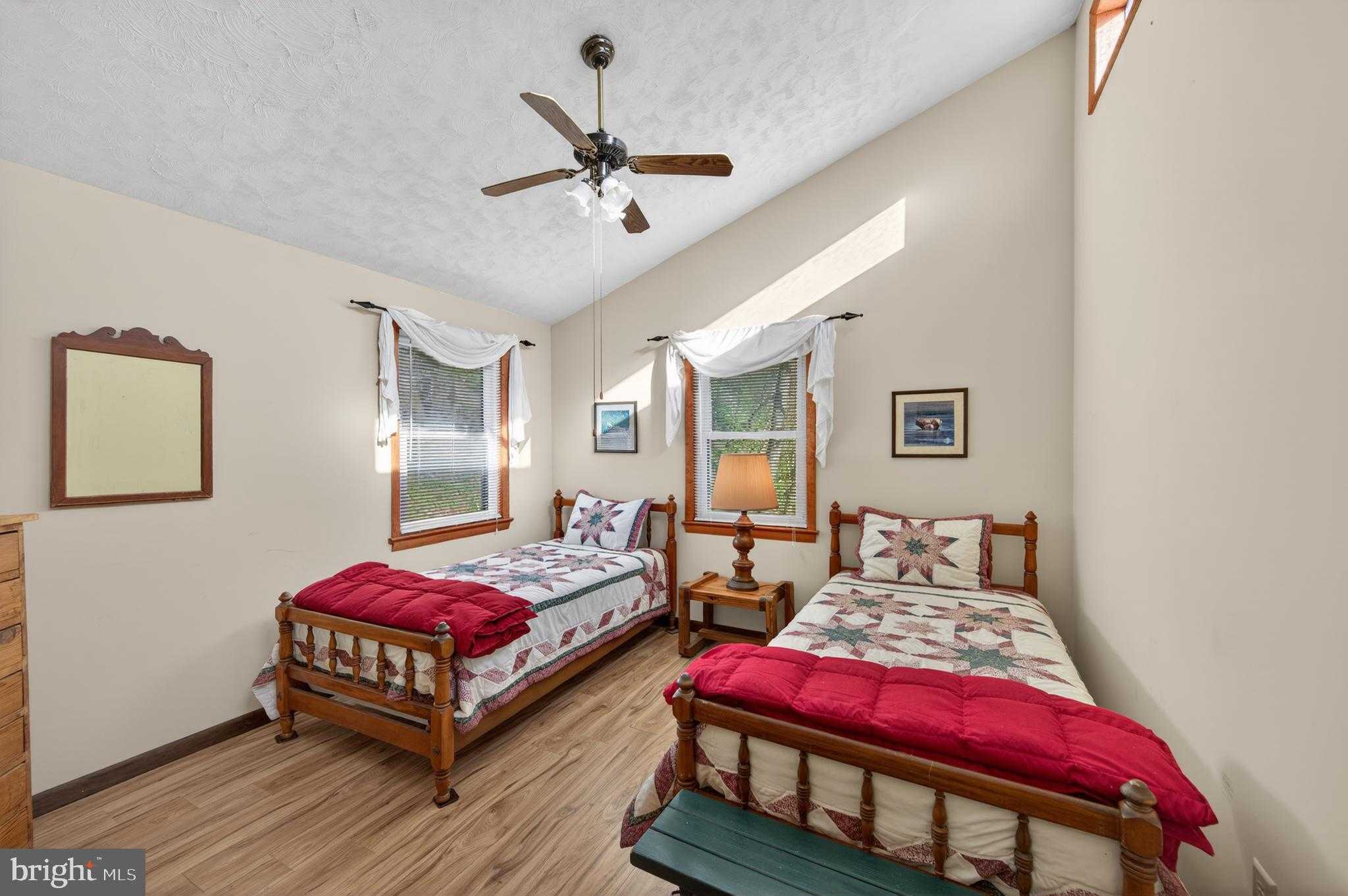 902 Misty Meadow Ln photo 49