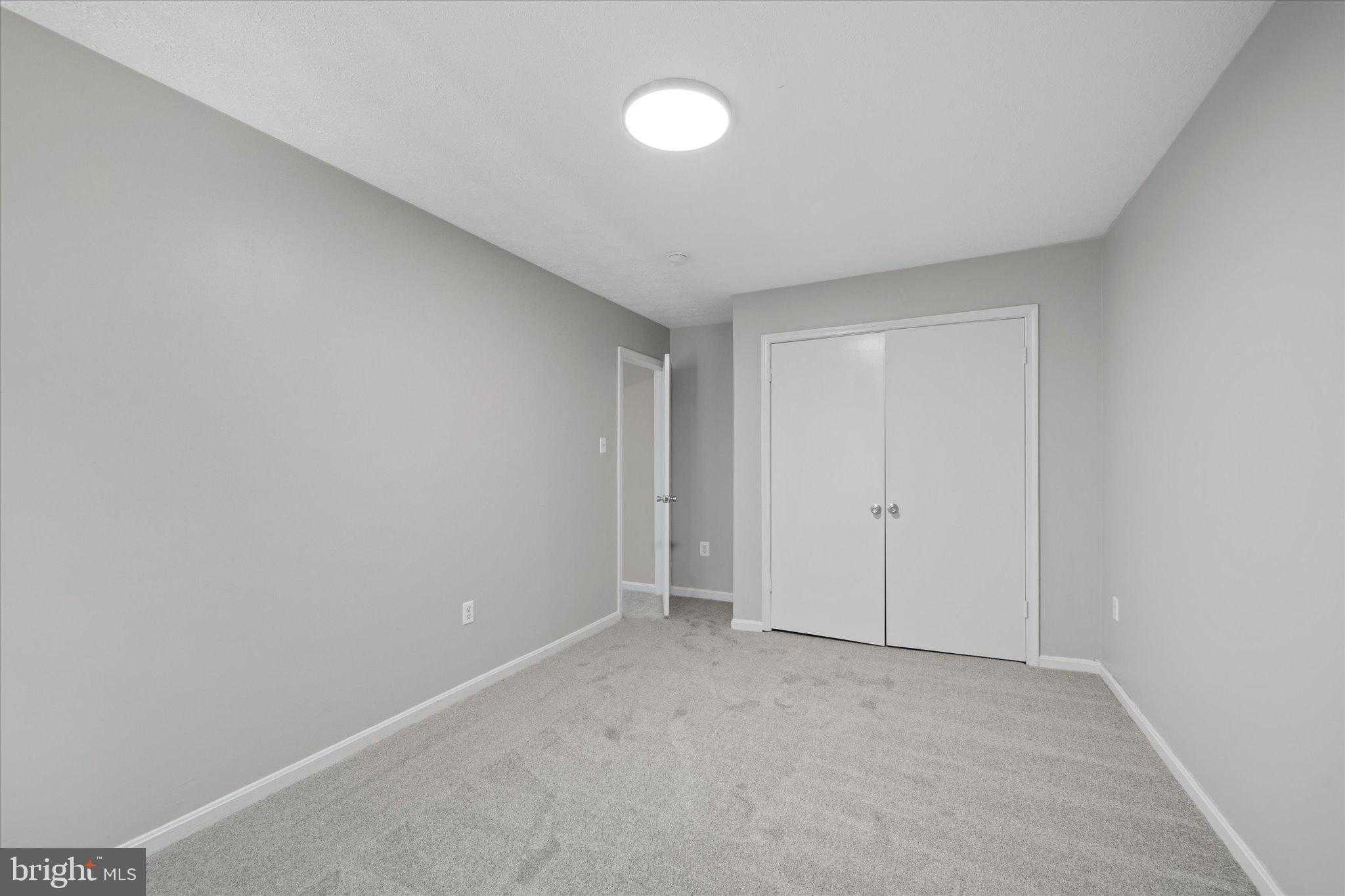 6112 Hillview CT photo 30