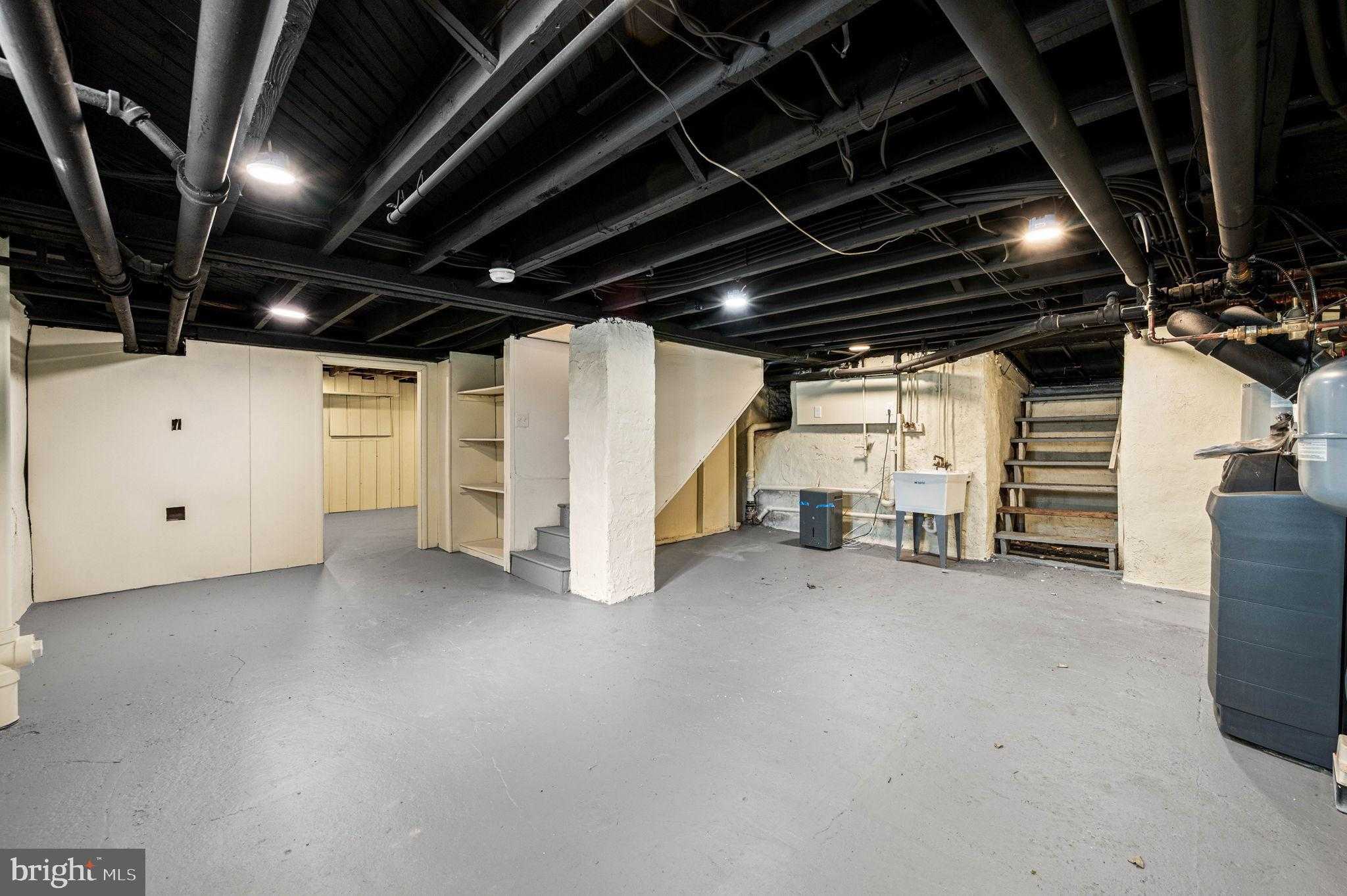 631 S Bowman Ave photo 30