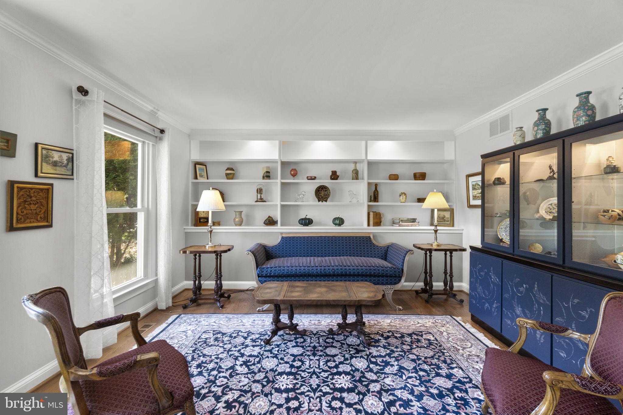 9048 Furrow Ave photo 4