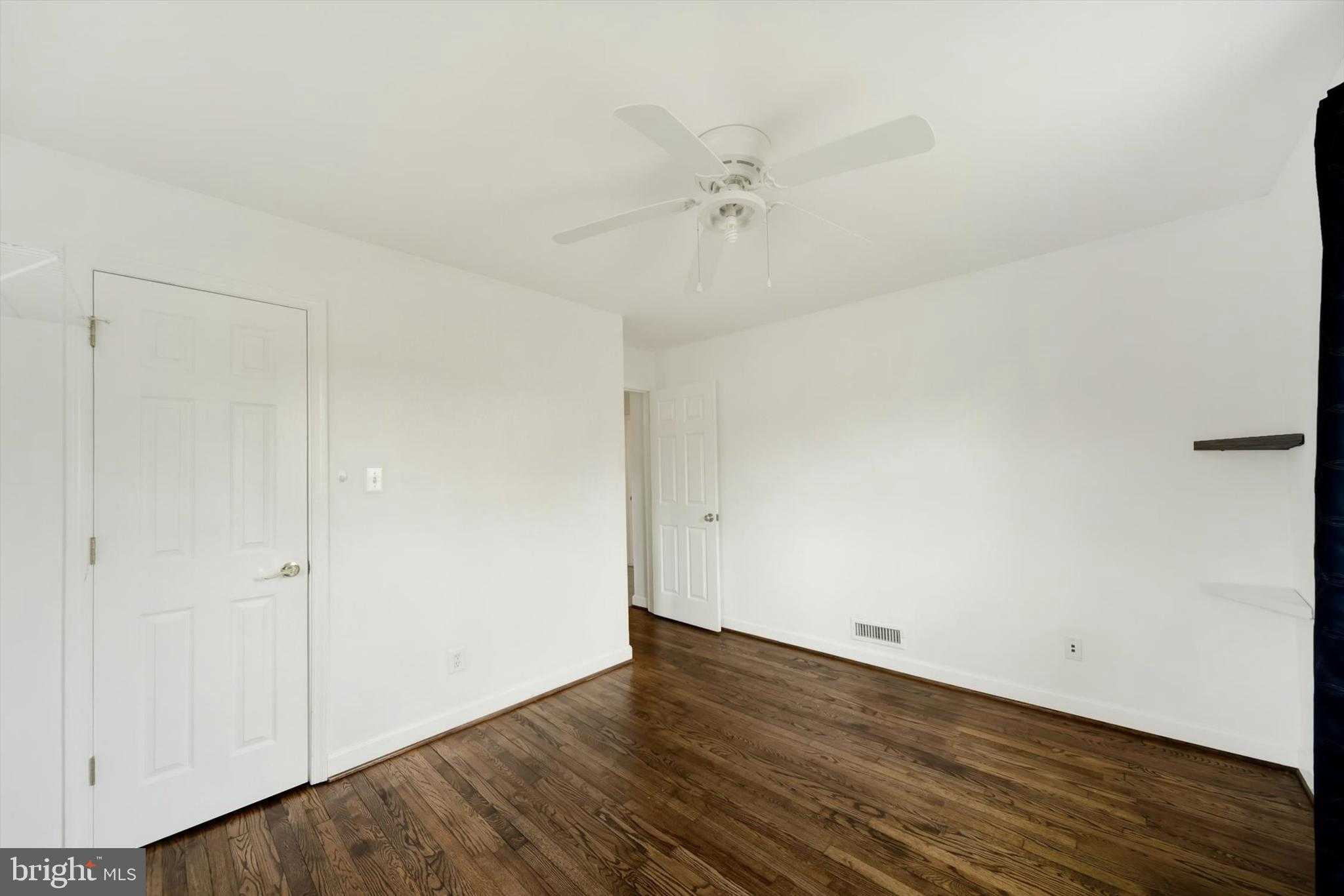 404 Homewood Rd photo 18