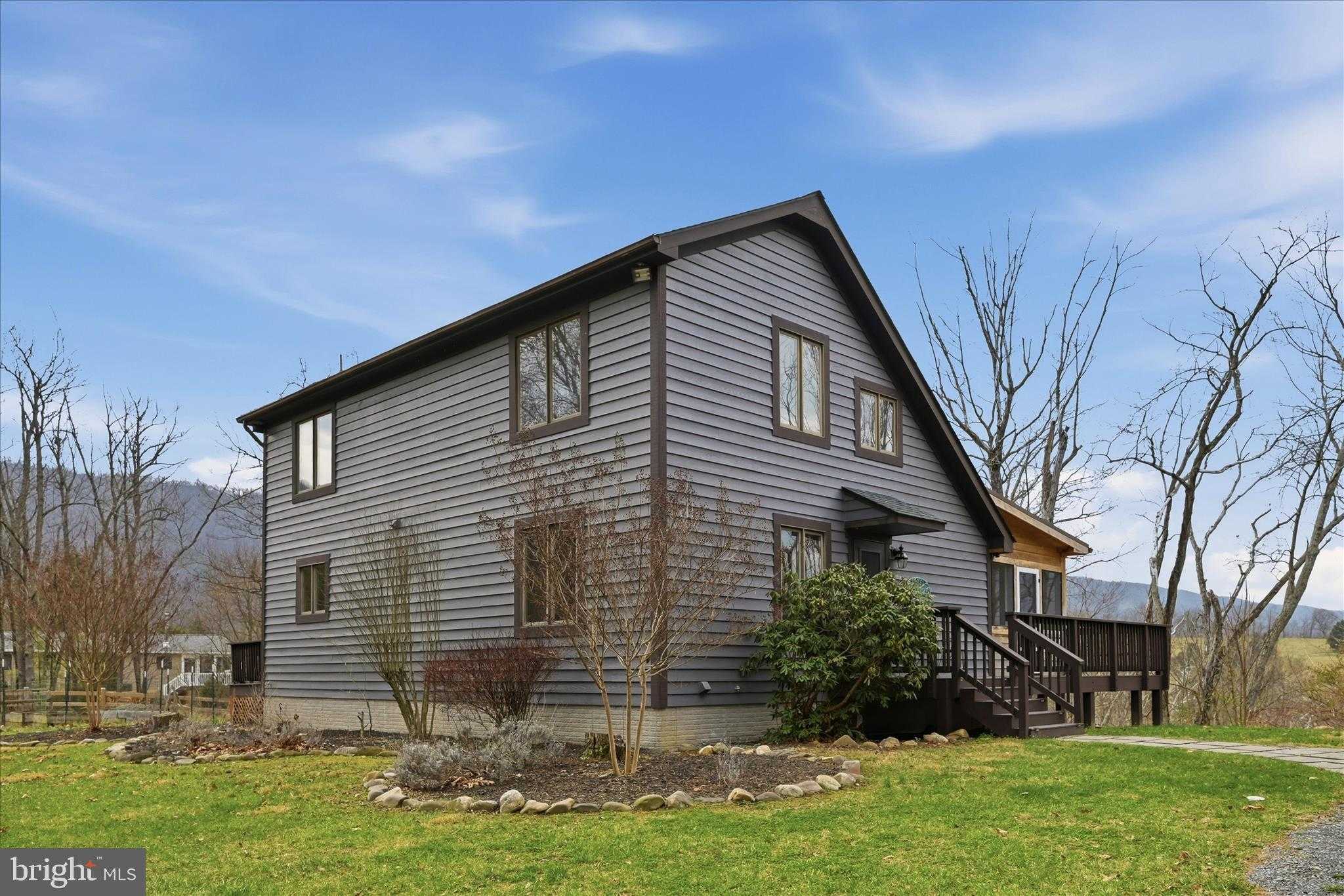 325 Fox Ridge Dr photo 3