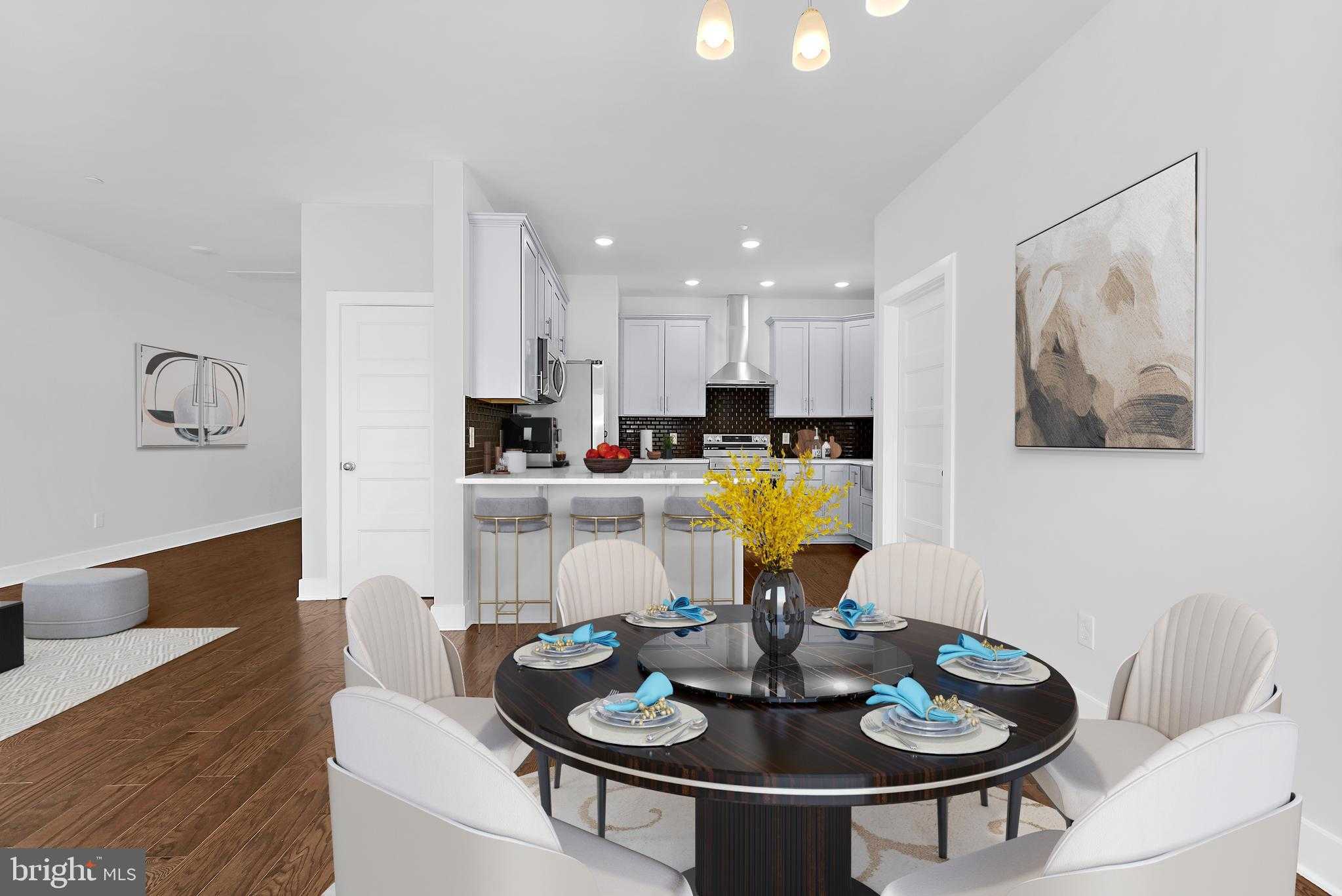 587 Knollwood Rd photo 3