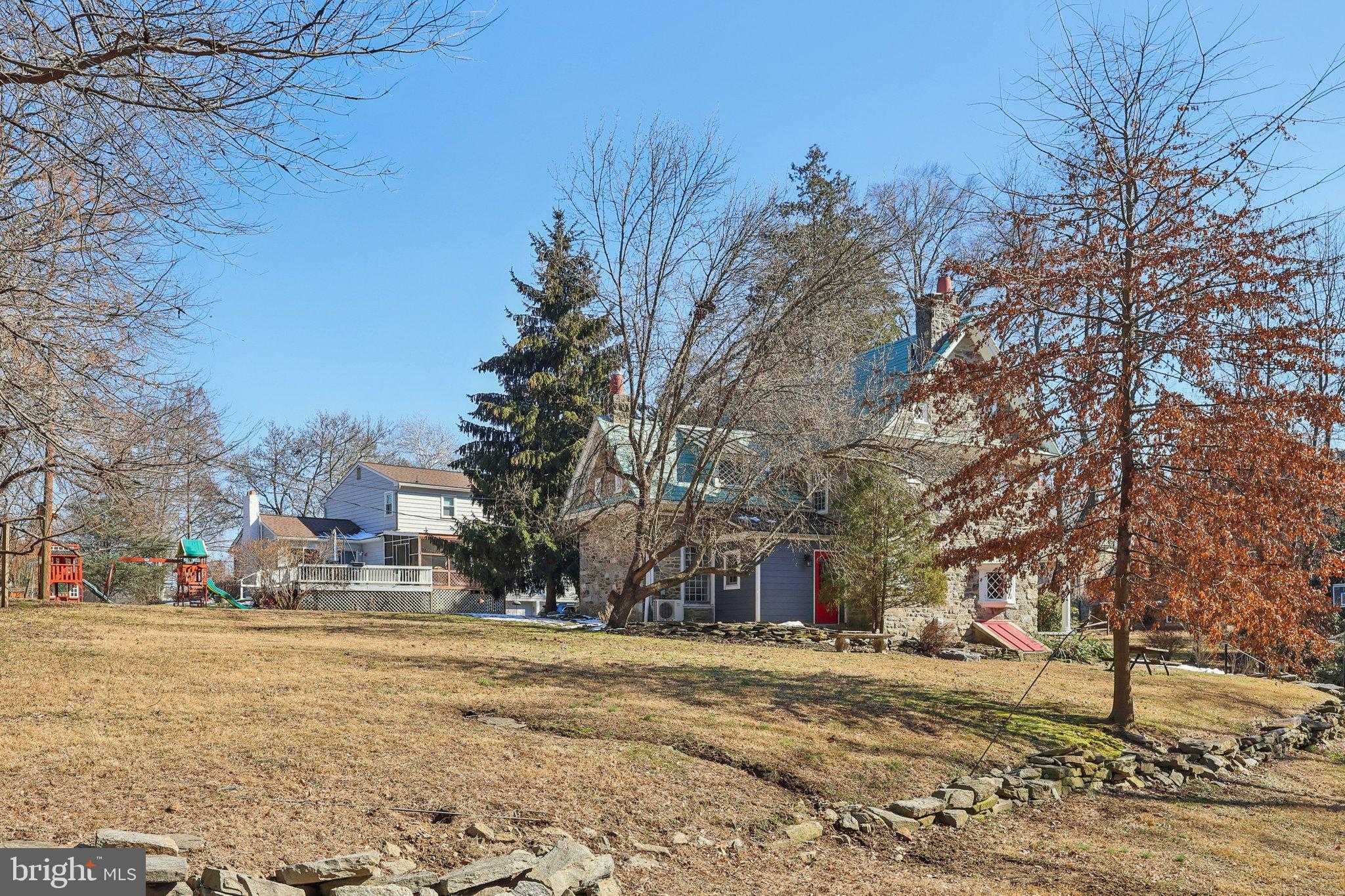 1 Sproul Ln photo 51