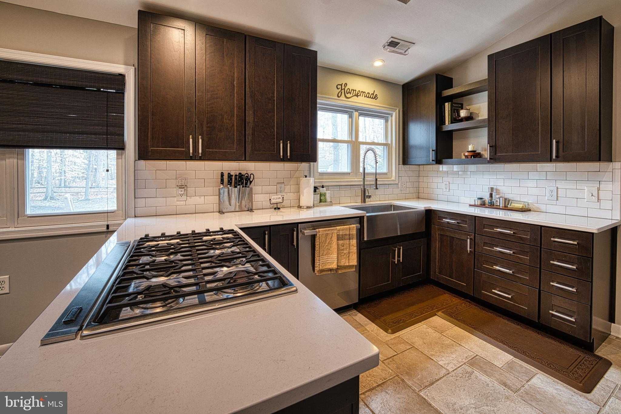 344 Prospect Bay Dr W photo 11