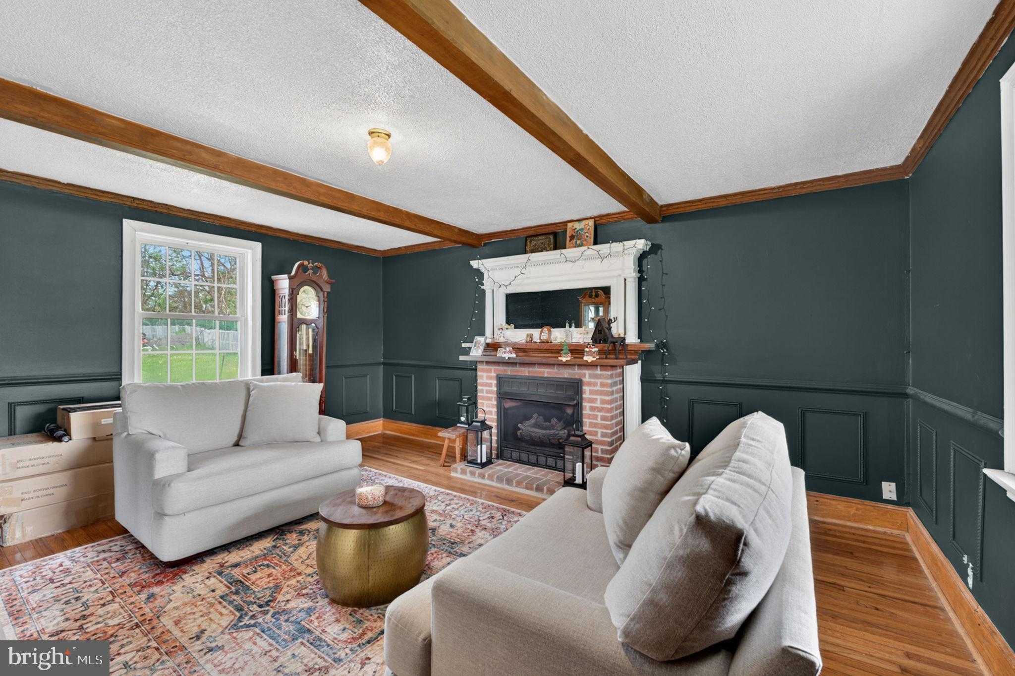 420 Russell Rd photo 16