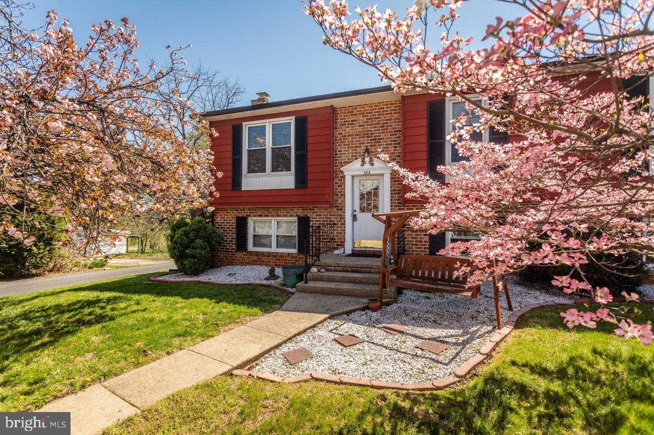 522 S Main St photo 48