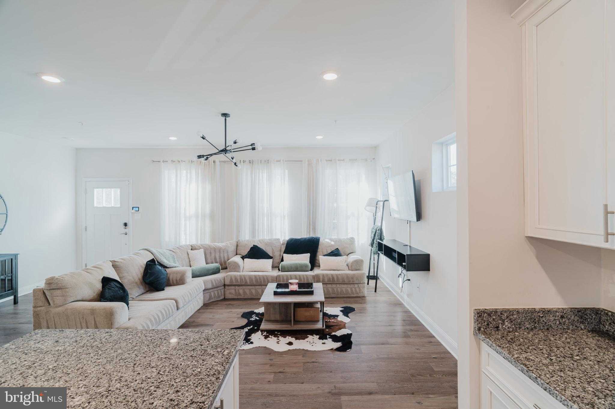 45397 Englewood Way photo 7