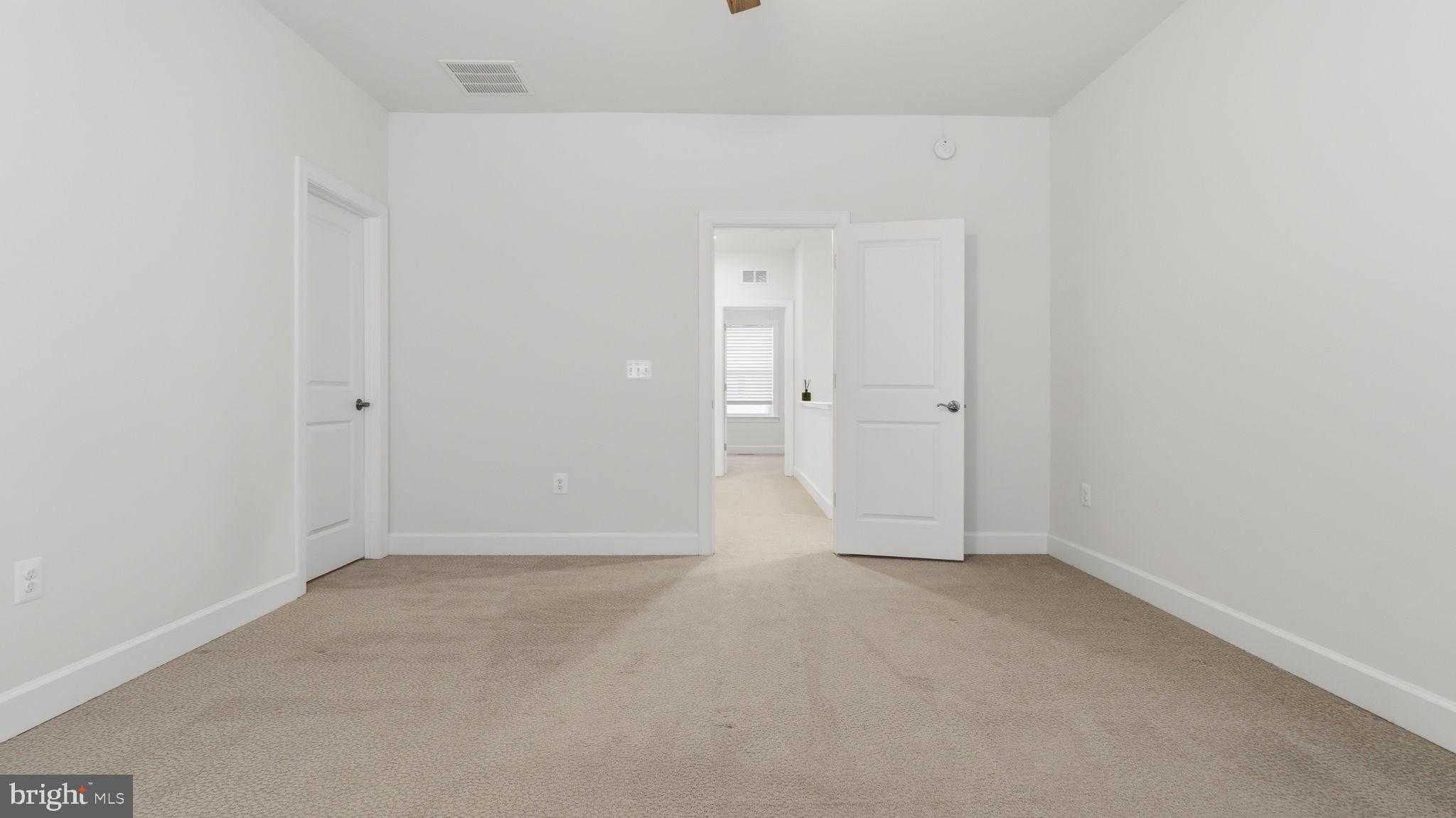 13806 Litespeed Way photo 9