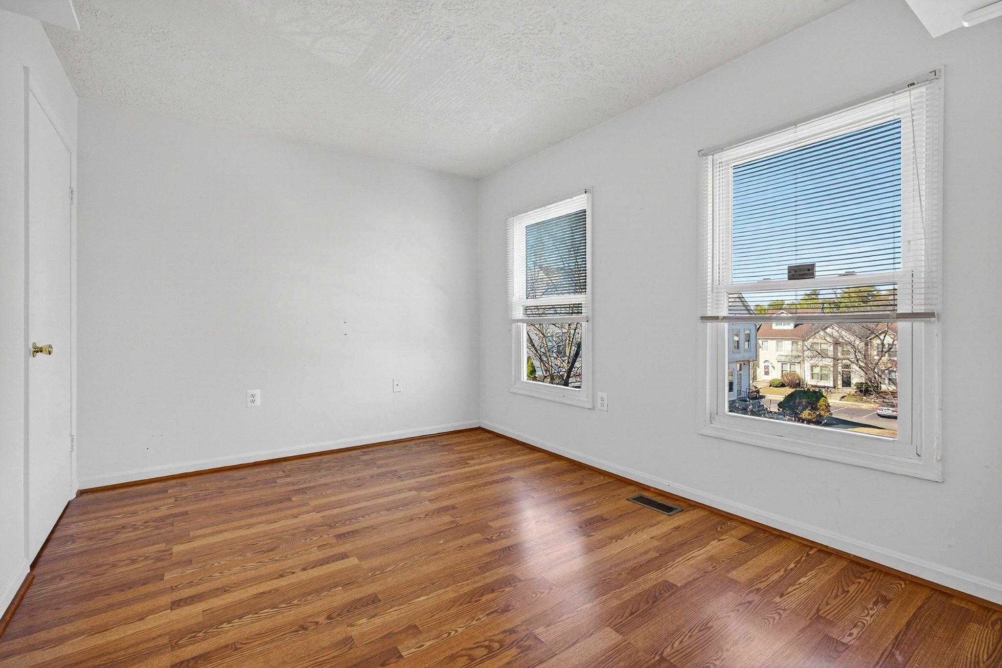 41 Scarlet Sage CT photo 25