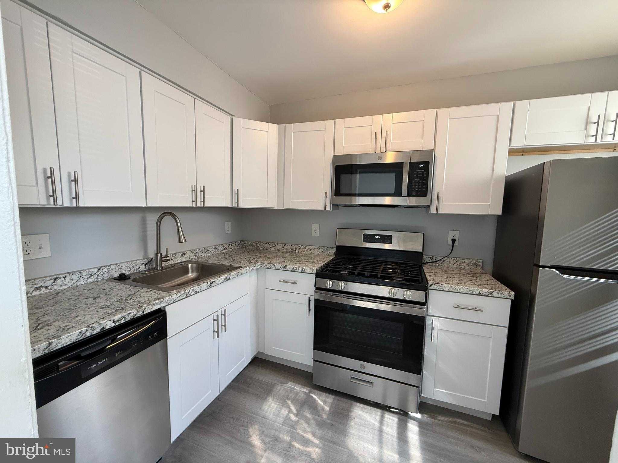 6114 Macbeth Dr photo 2