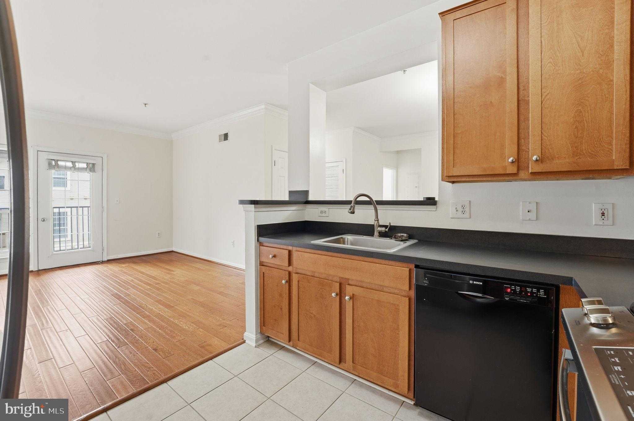 4854 Eisenhower Ave Unit 351 photo 11